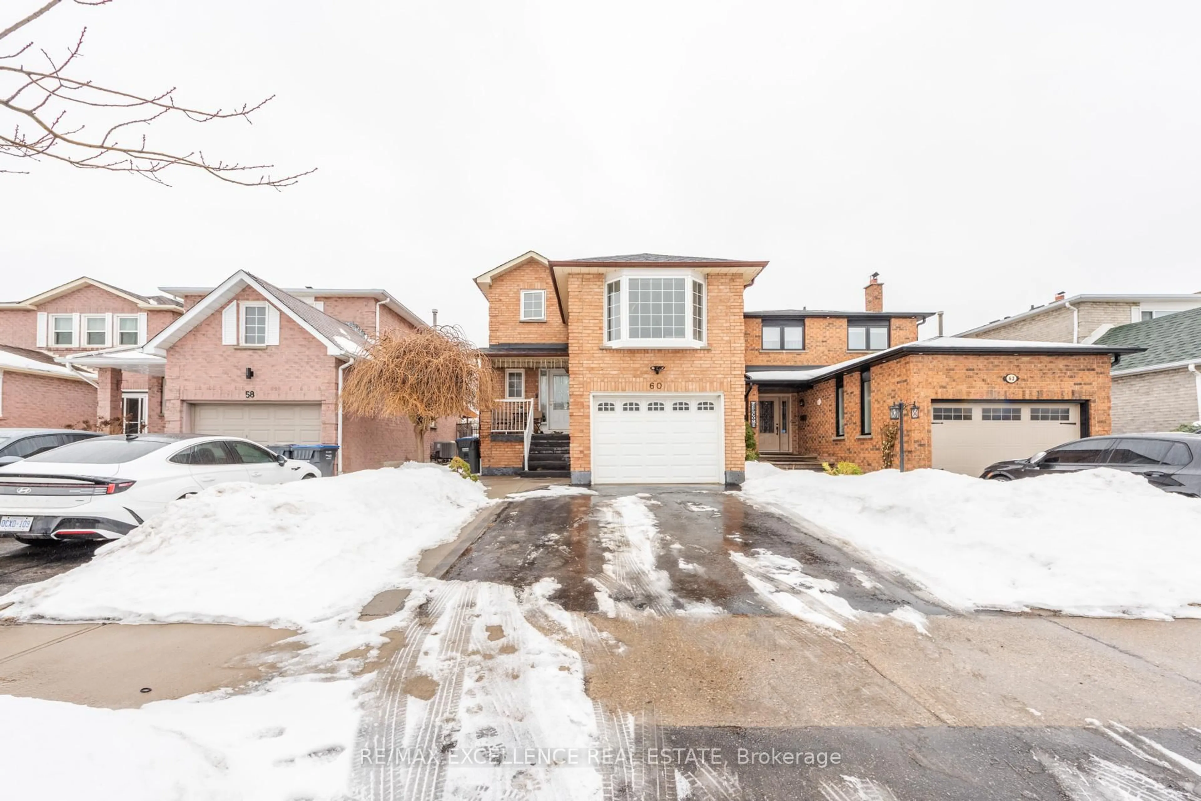 Unknown for 60 Kesteven Cres, Brampton Ontario L6W 4E5