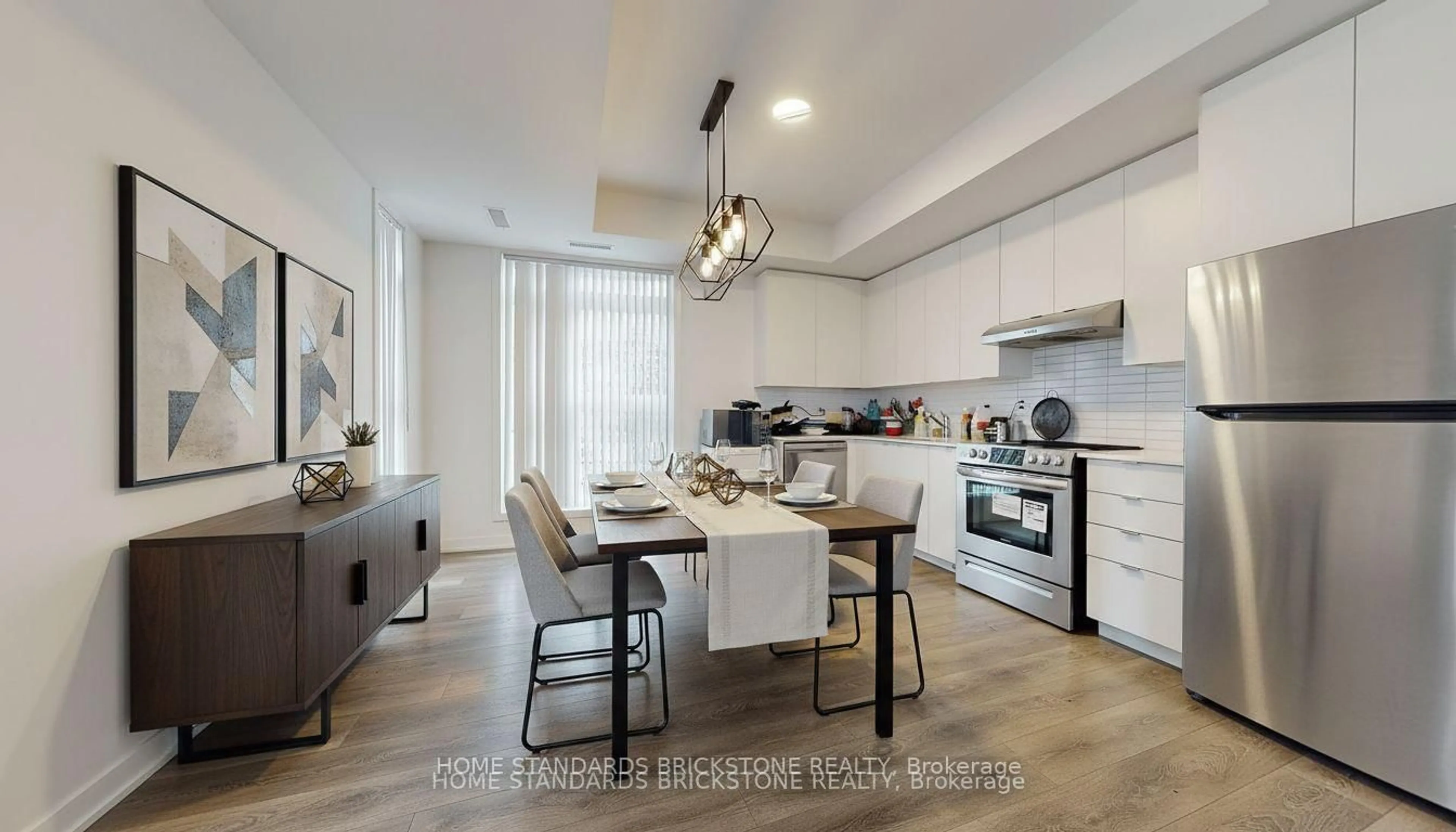 Open concept kitchen, unknown for 90 canon jackson Dr #H212, Toronto Ontario M6M 0C1
