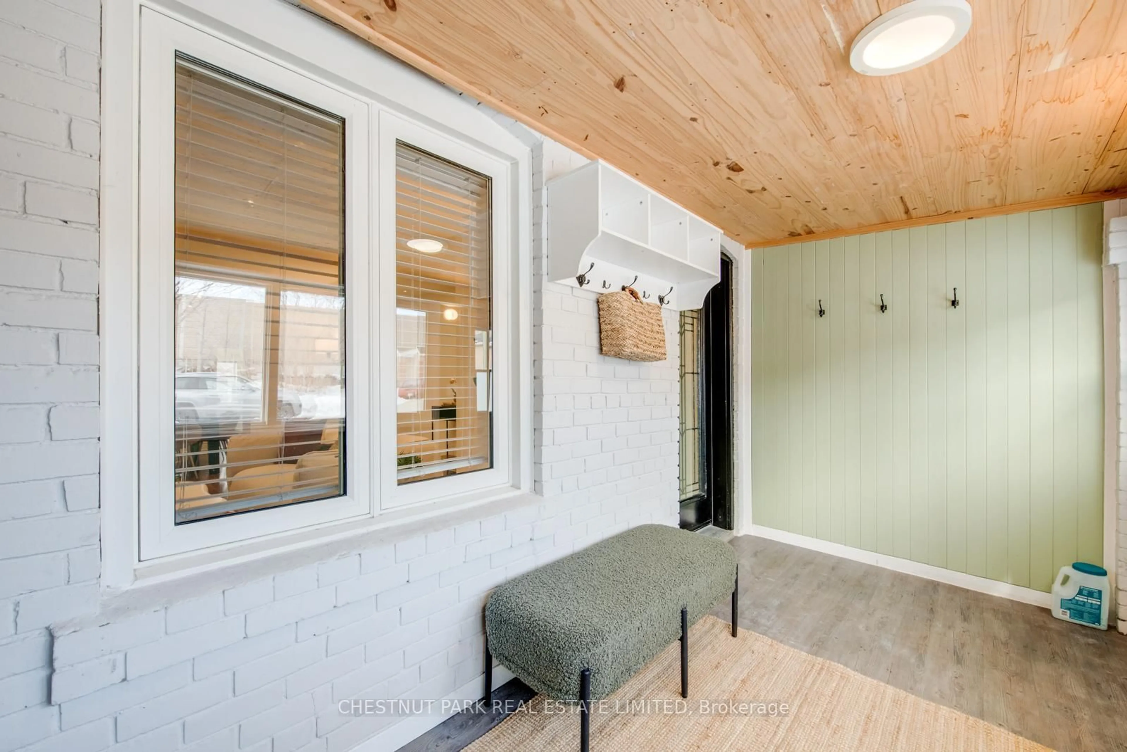 Indoor entryway for 268 Prescott Ave, Toronto Ontario M6N 3H1