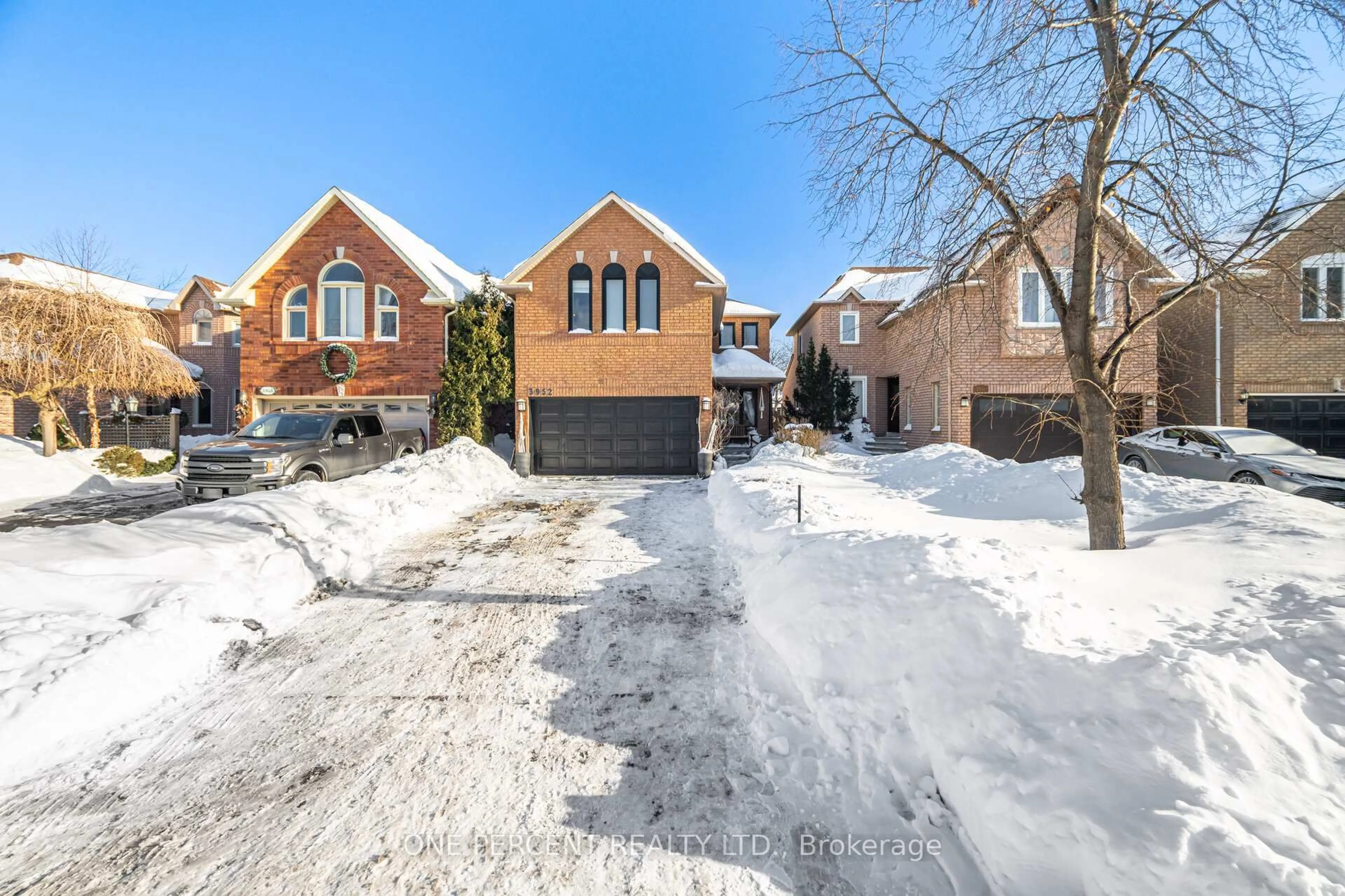 Home with brick exterior material, street for 3952 Honey Locust Tr, Mississauga Ontario L5N 6X4