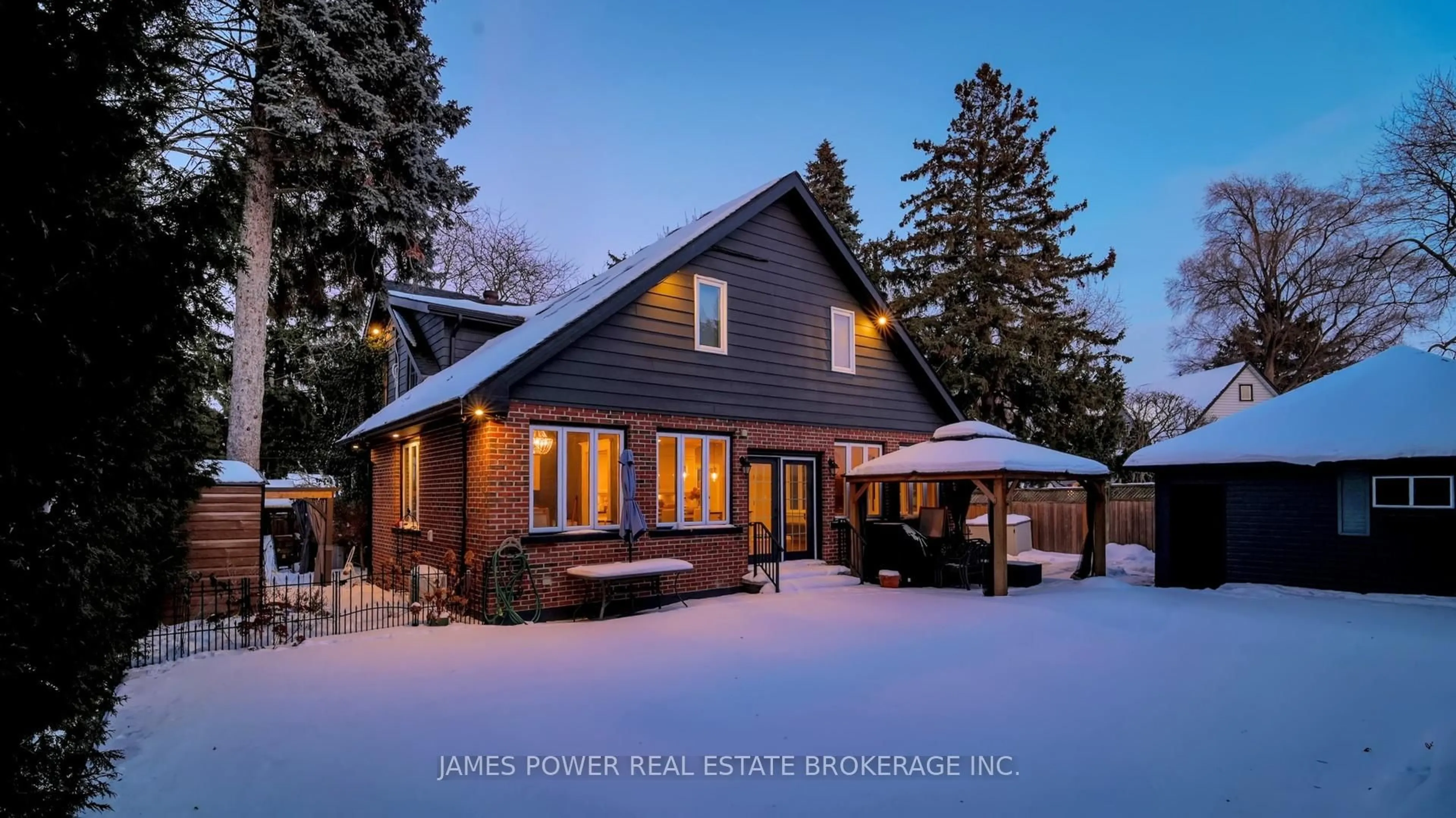 Home with brick exterior material, street for 556 Stillwater Cres, Burlington Ontario L7T 3M7