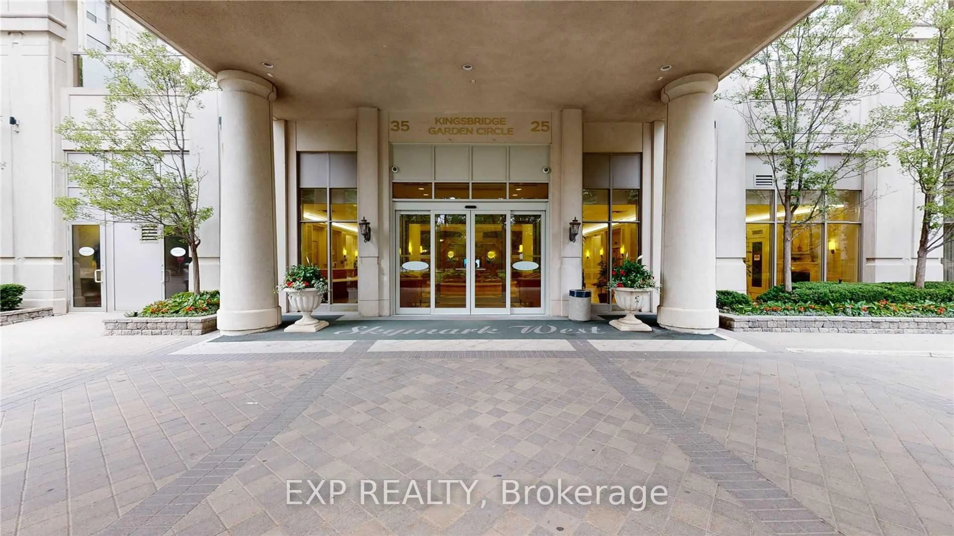 Lobby for 25 Kingsbridge Garden Circ #2120, Mississauga Ontario L5R 4B1