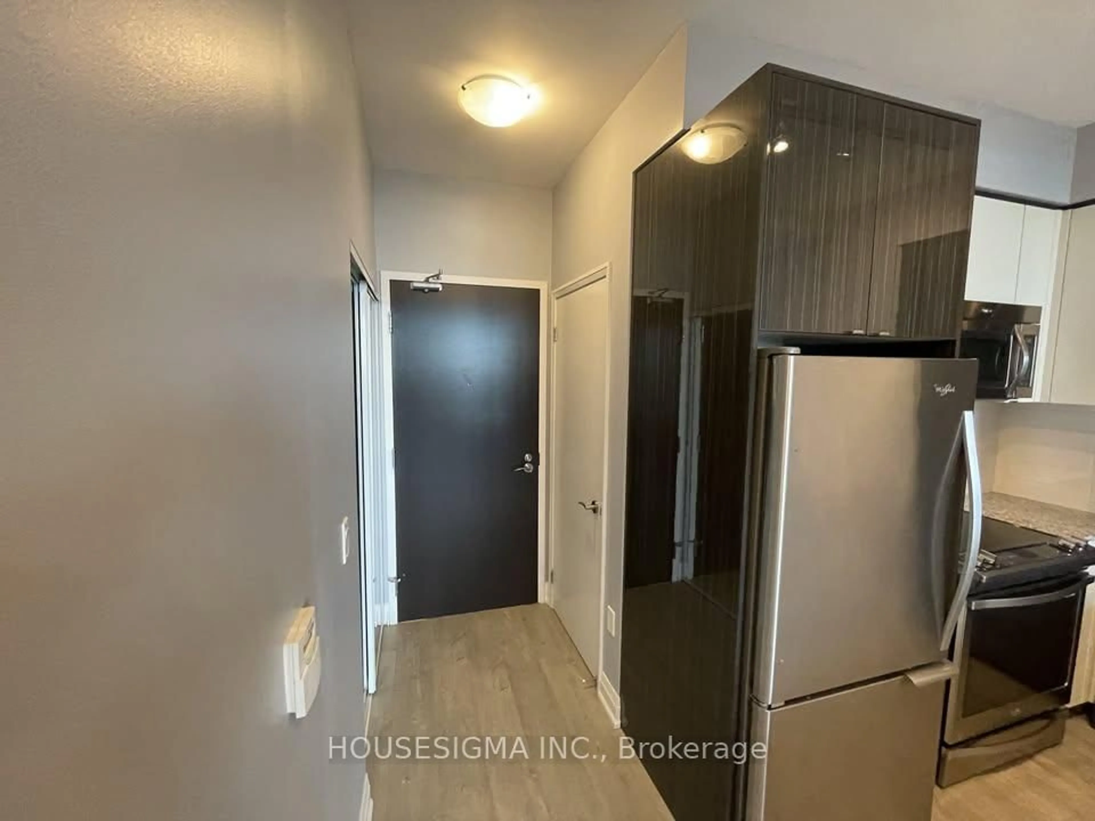 A pic of a room for 9 Valhalla Inn Rd #2906, Toronto Ontario M9B 1S9