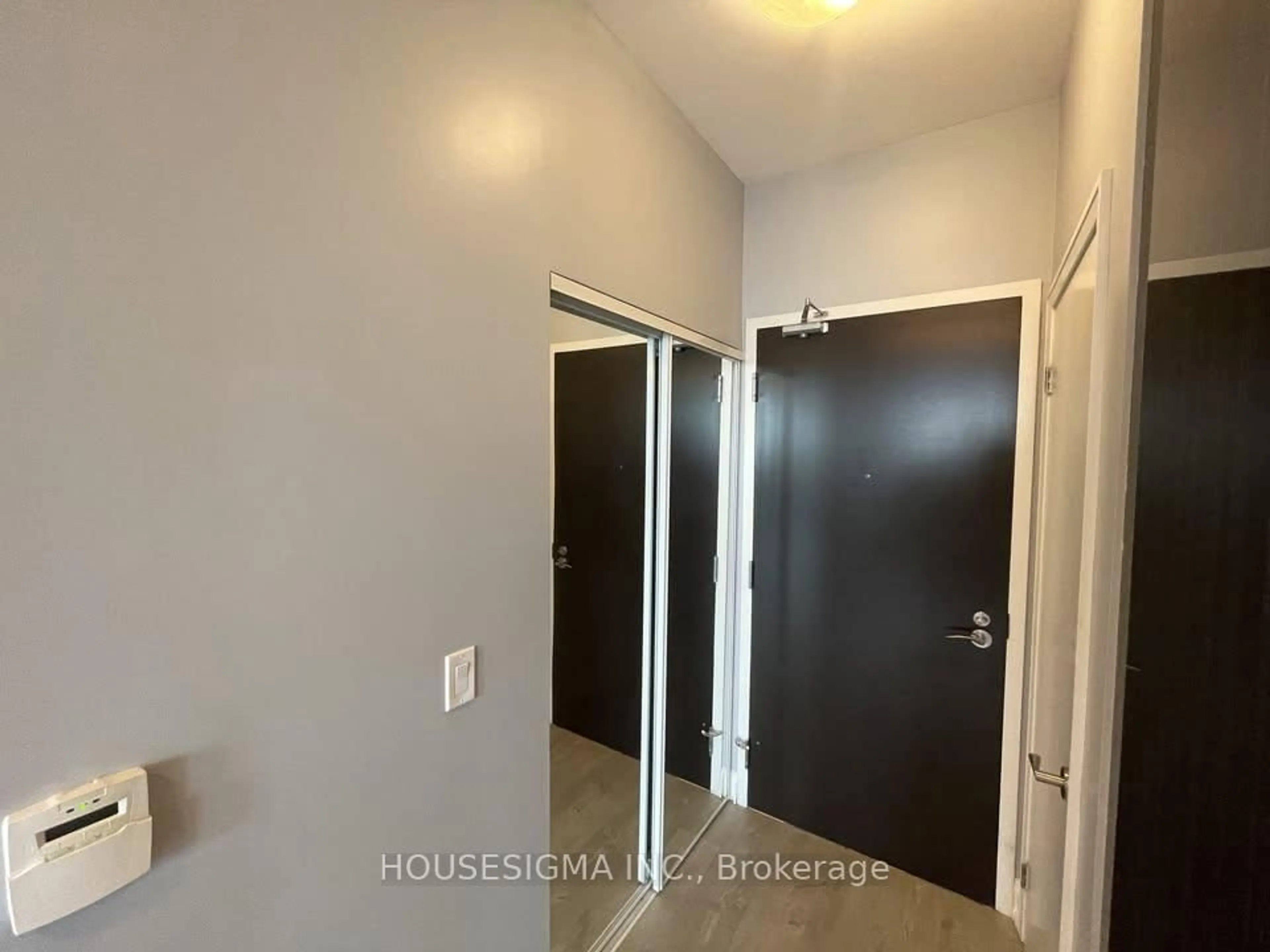 Unknown for 9 Valhalla Inn Rd #2906, Toronto Ontario M9B 1S9