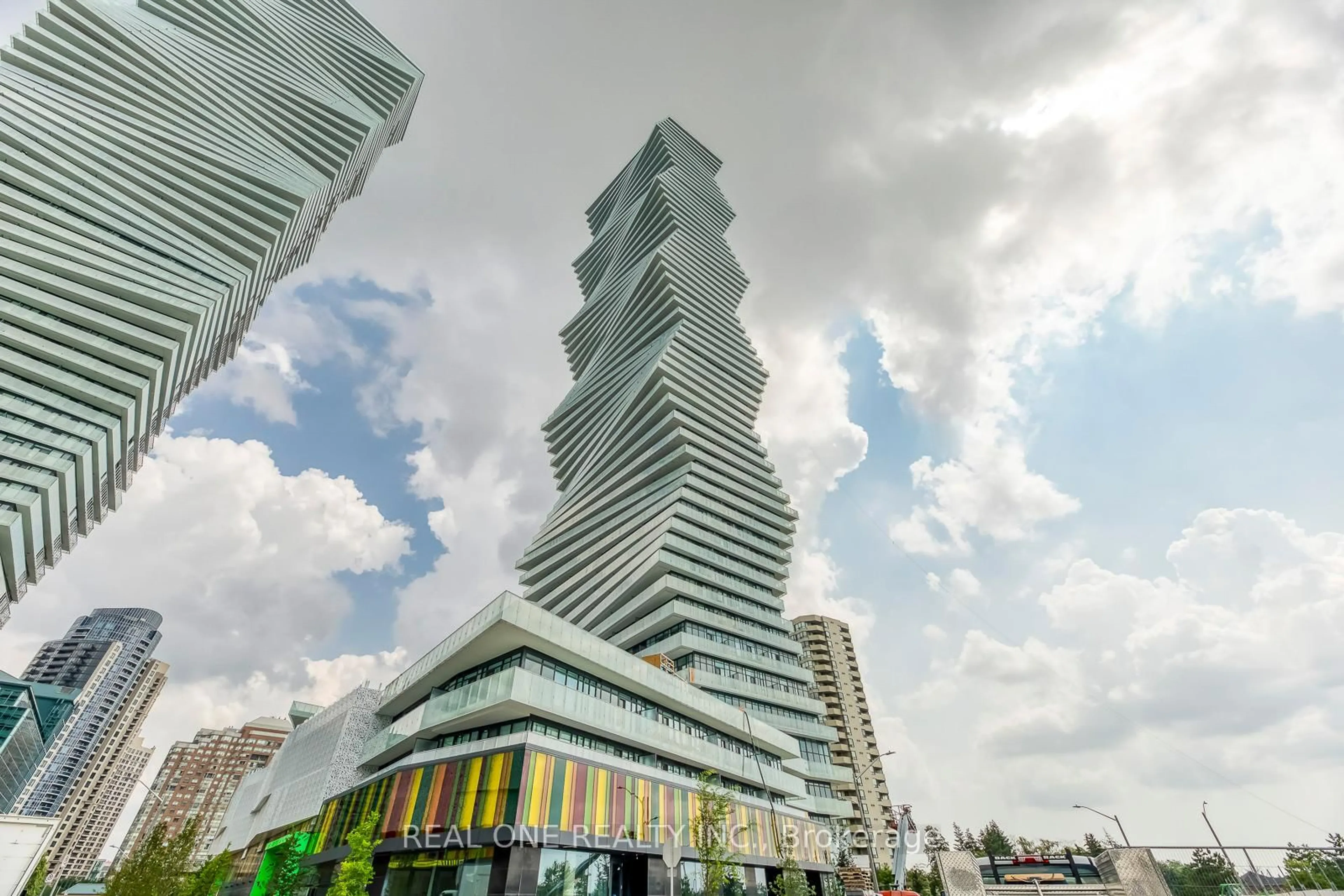 Unknown for 3883 Quartz Rd #3703, Mississauga Ontario L5B 0M4