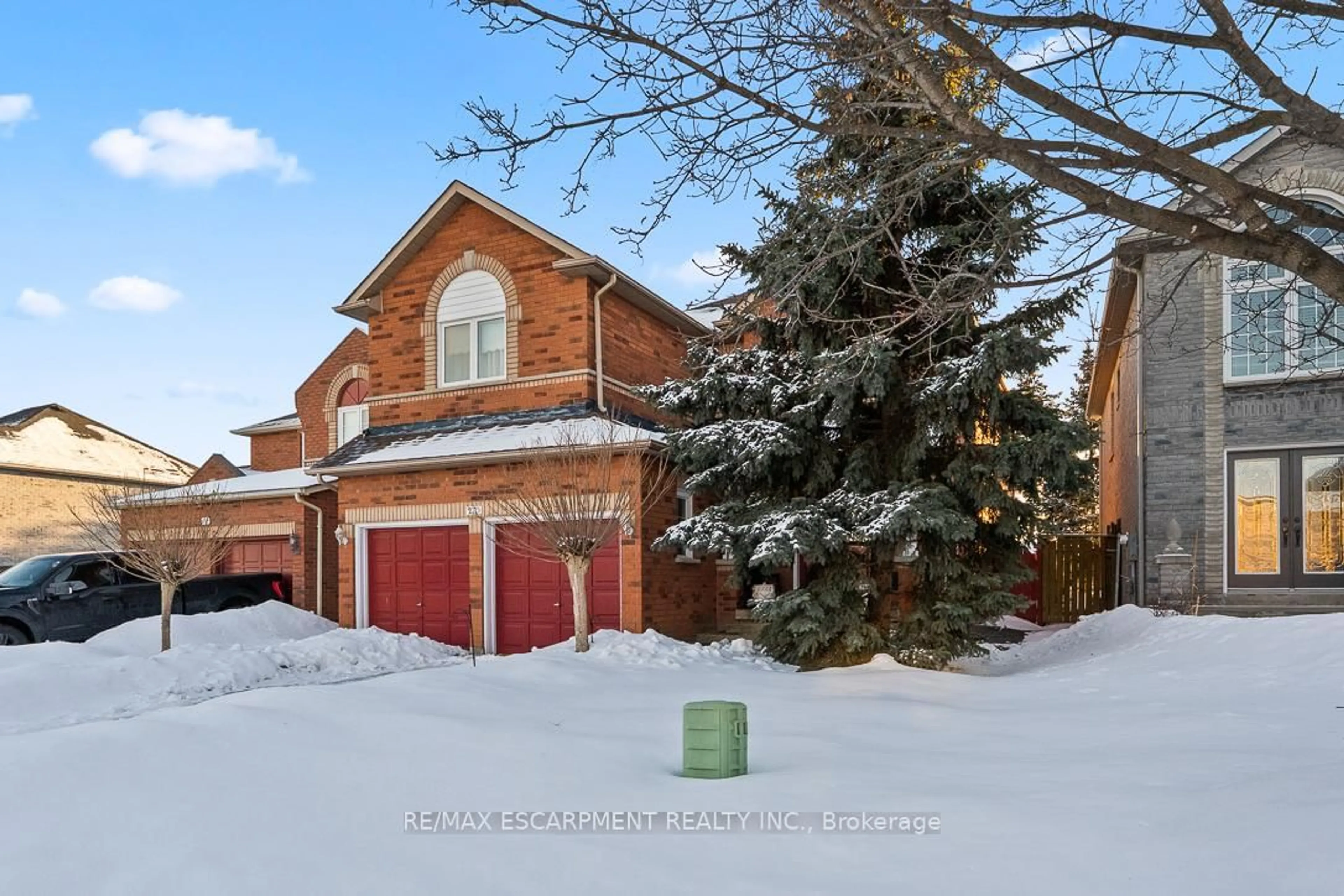Home with brick exterior material, street for 270 Cresthaven Rd, Brampton Ontario L7A 1K8