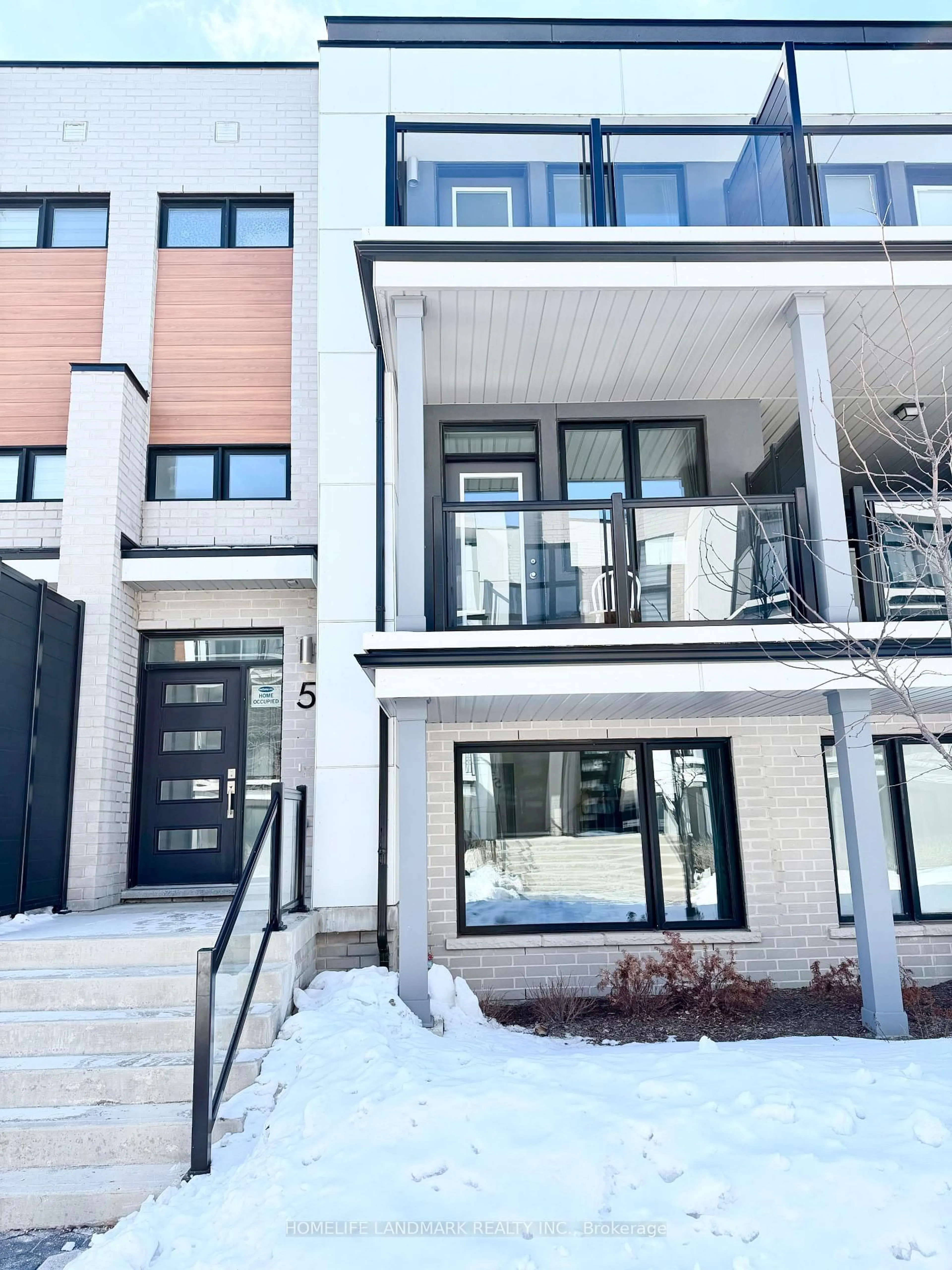 Unknown for 92 Huguenot Rd #5, Oakville Ontario L6H 0X4