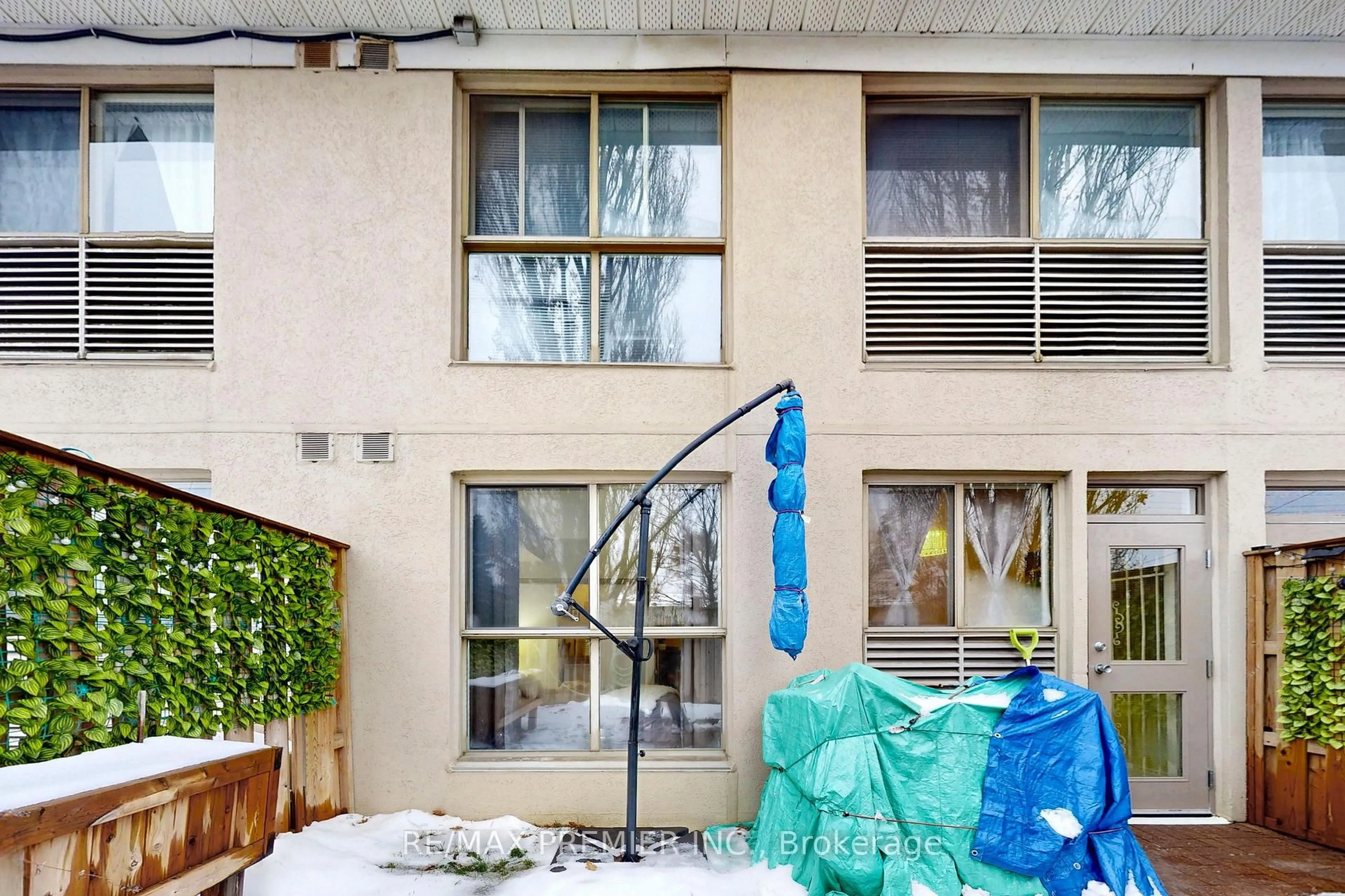 Patio, street for 8351 Mclaughlin Rd #127, Brampton Ontario L6Y 4H8