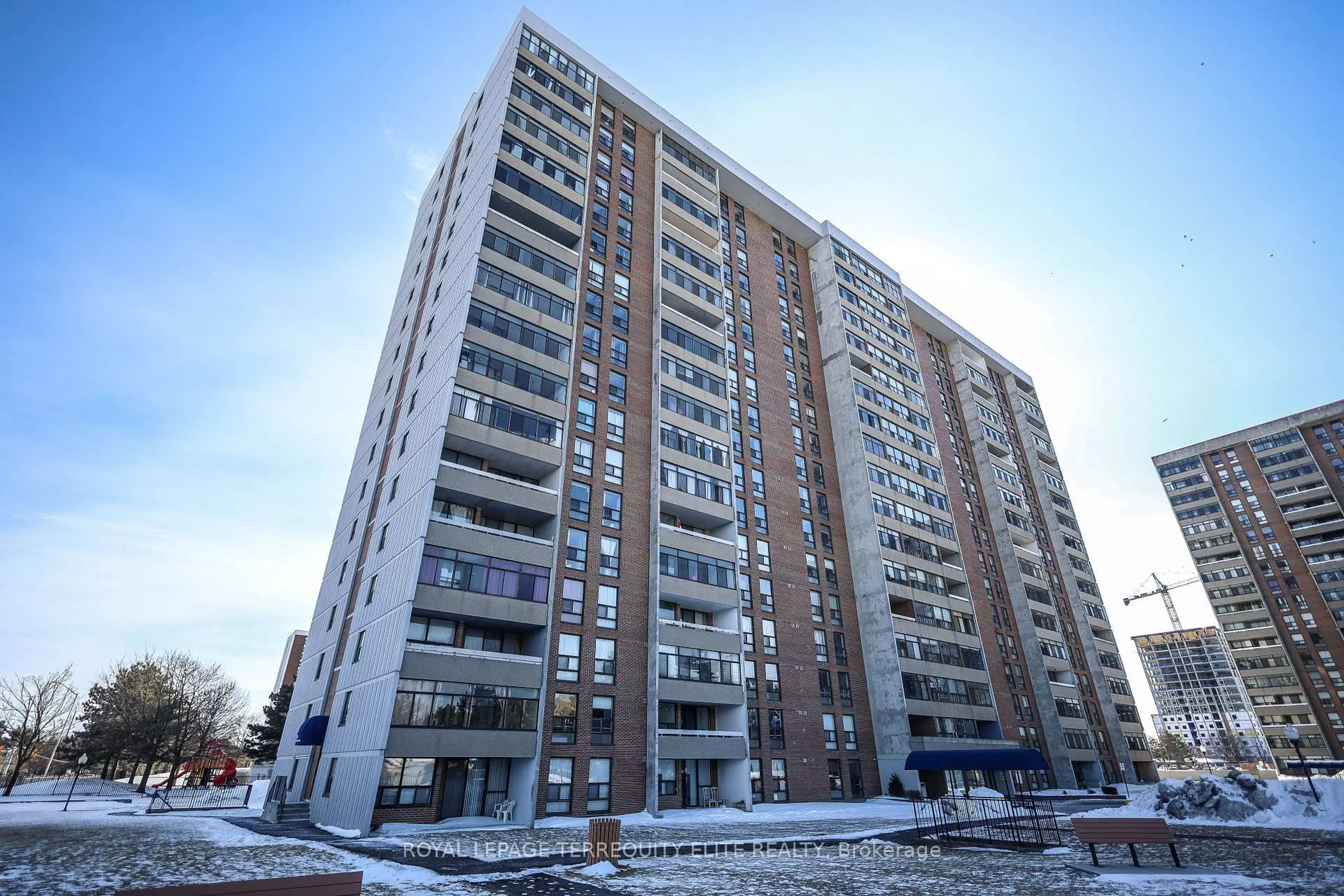 Unknown for 25 Kensington Rd #1709, Brampton Ontario L6T 3W8