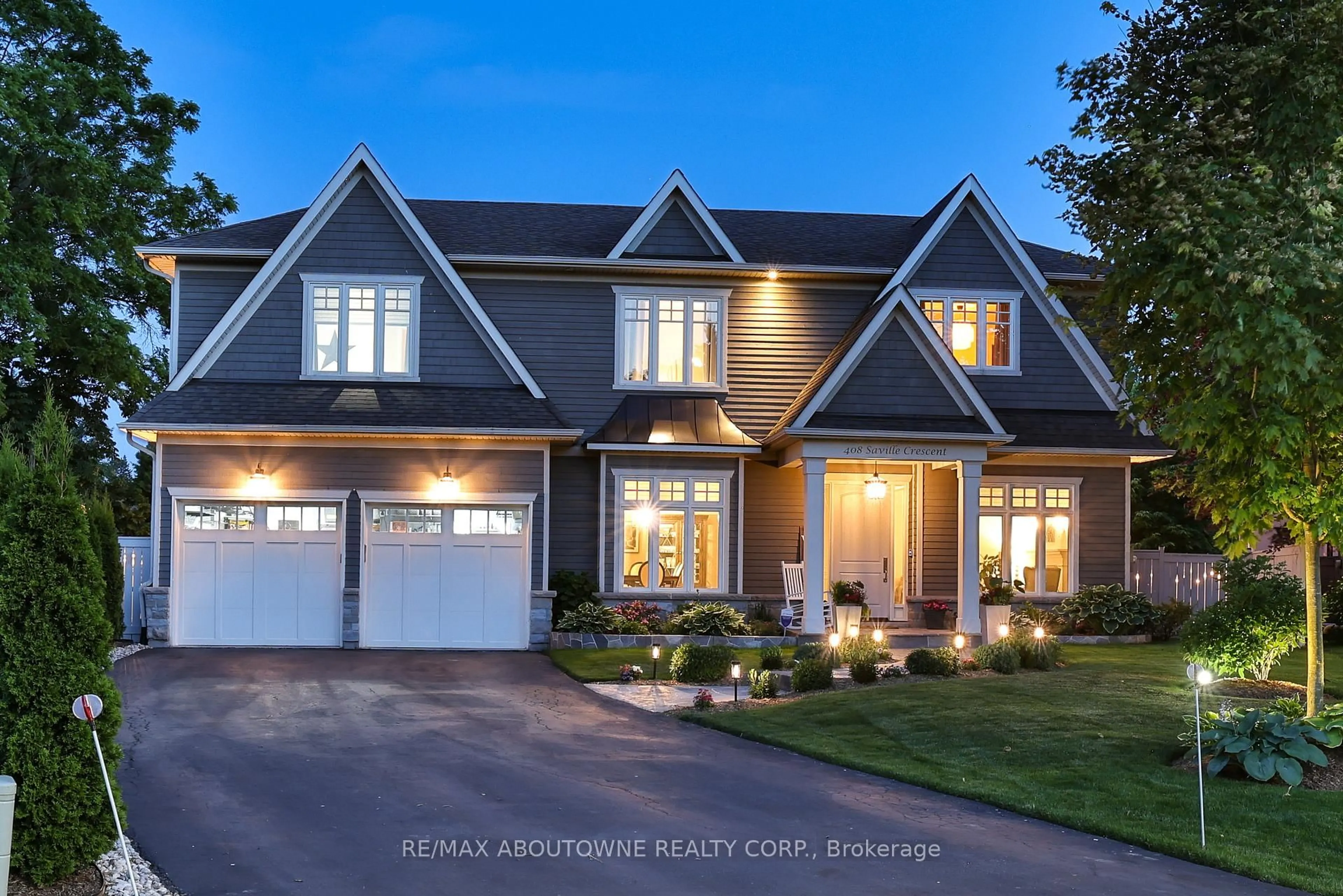 Home with vinyl exterior material, street for 408 Saville Cres, Oakville Ontario L6L 3T8