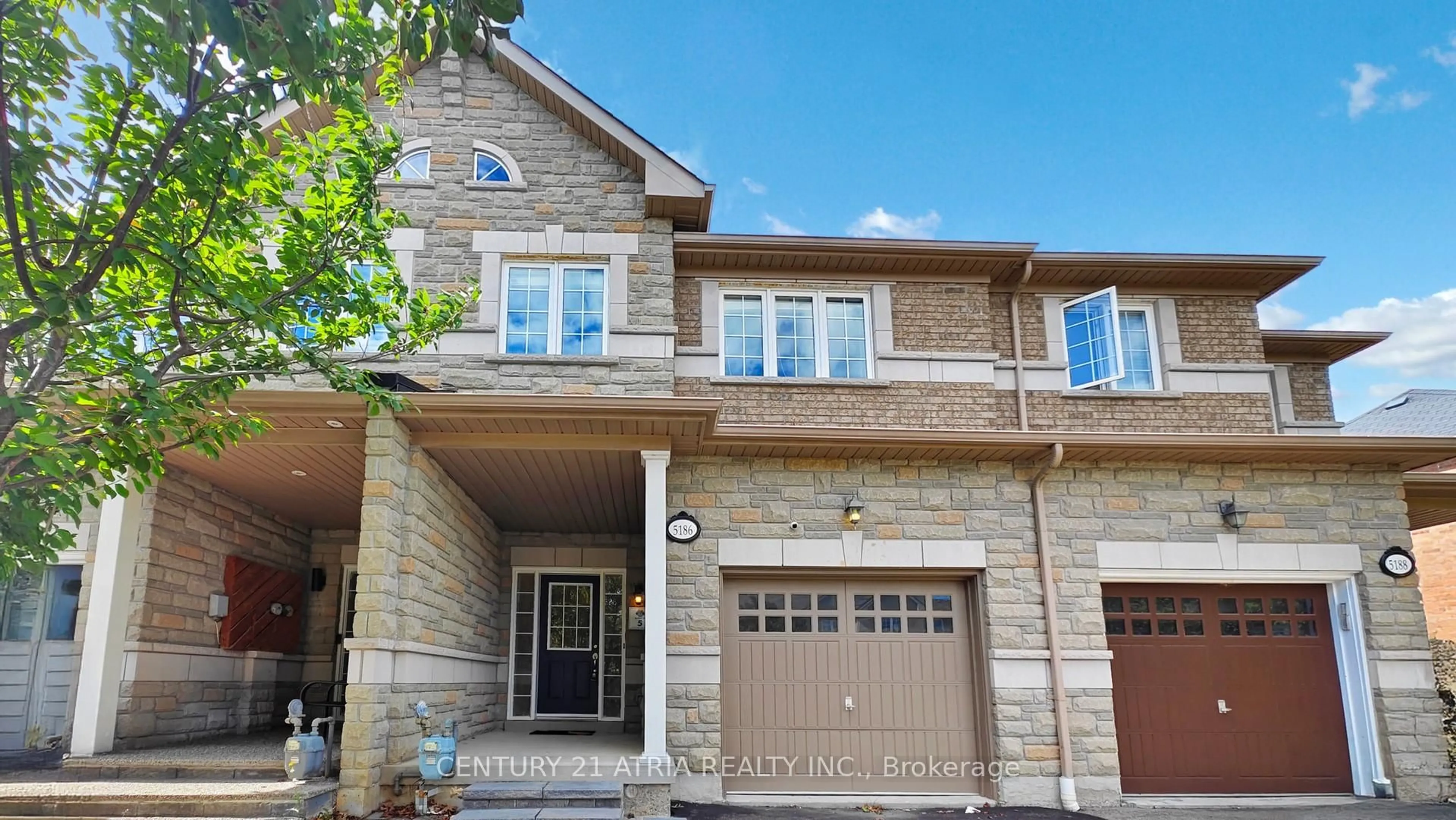 Home with brick exterior material, street for 5186 Angel Stone Dr, Mississauga Ontario L5M 0L4
