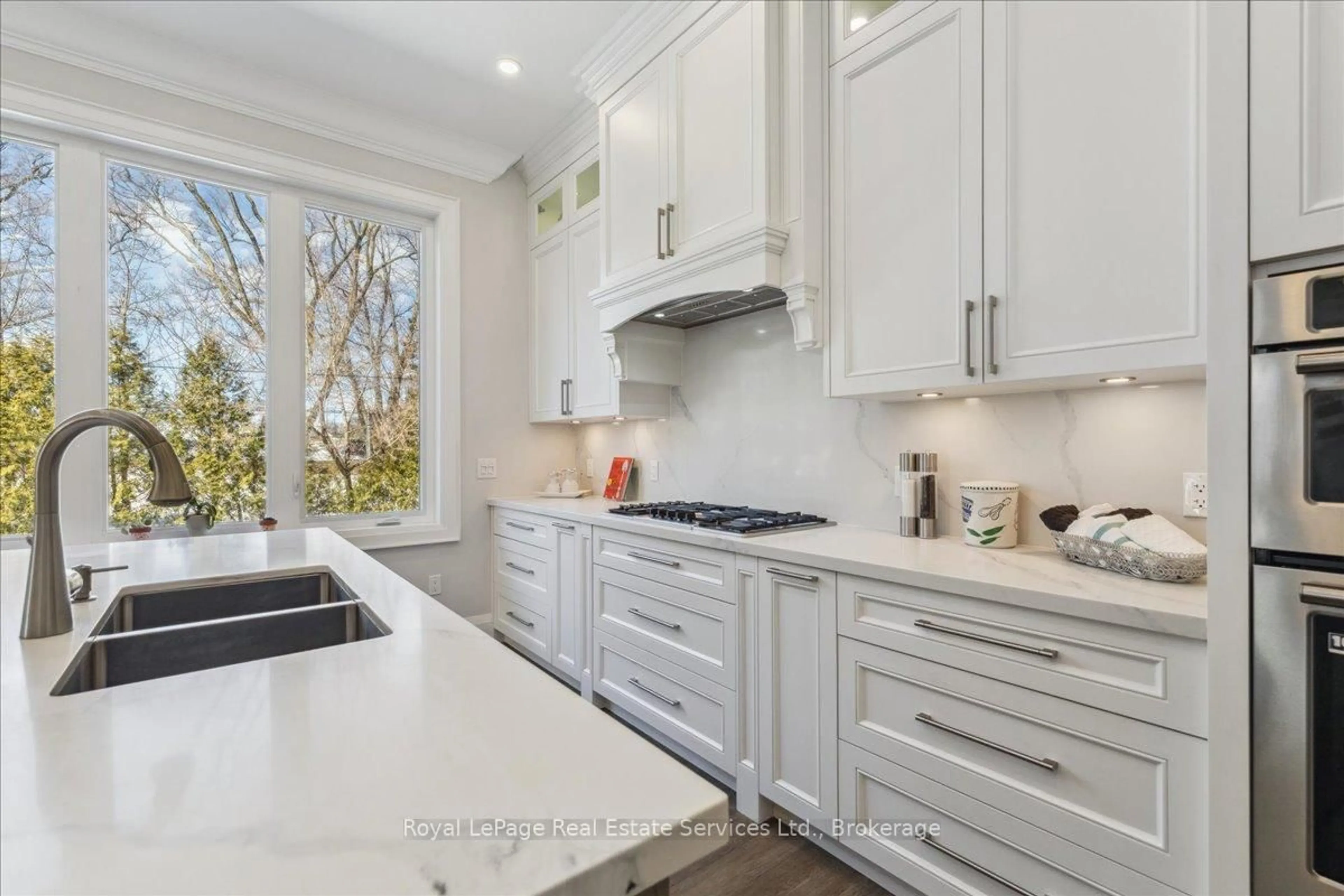 Contemporary kitchen, ceramic/tile floor for 1211 Pinegrove Rd, Oakville Ontario L6L 2W8