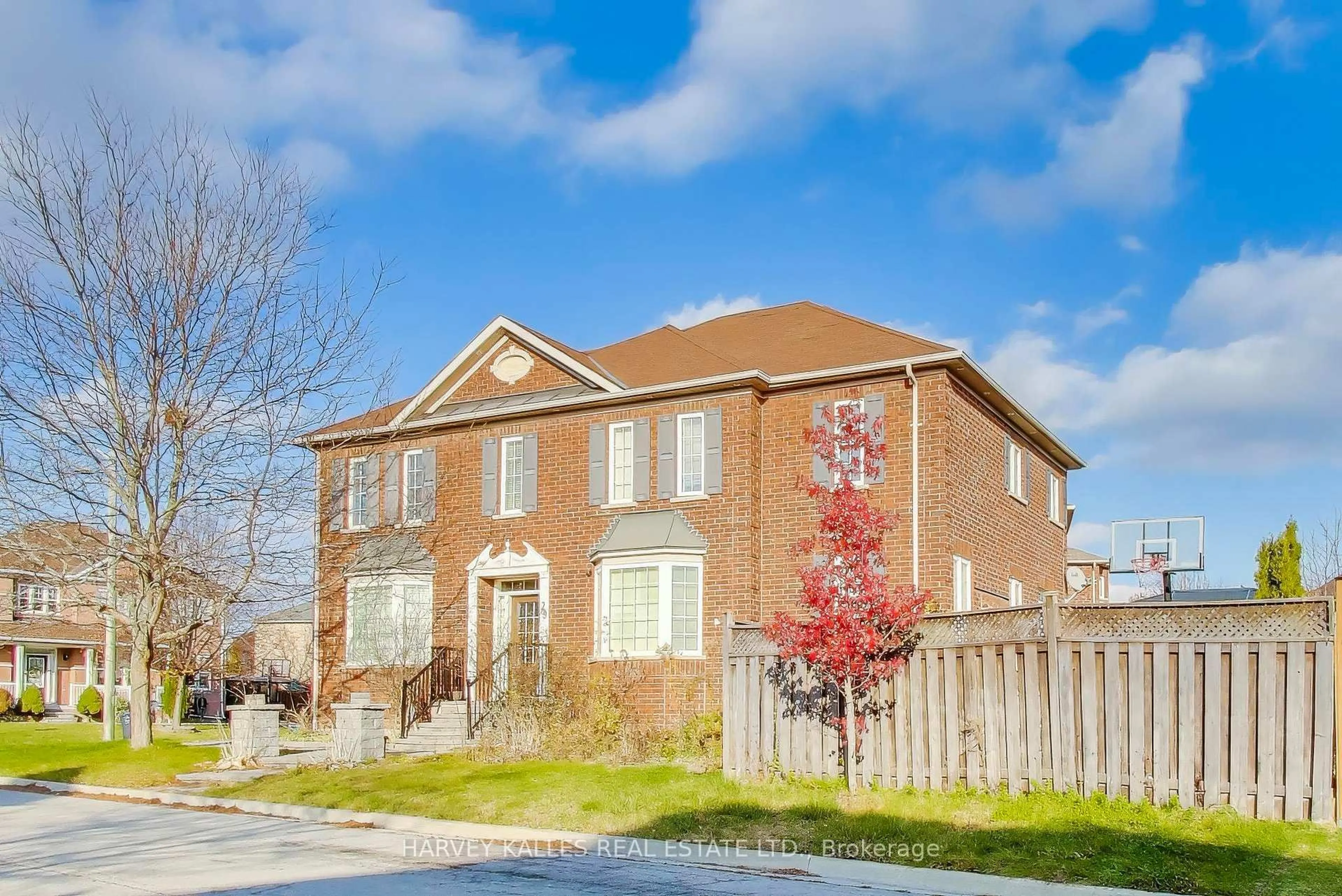 Home with brick exterior material, street for 29 Ness Rd, Brampton Ontario L6Y 5N9