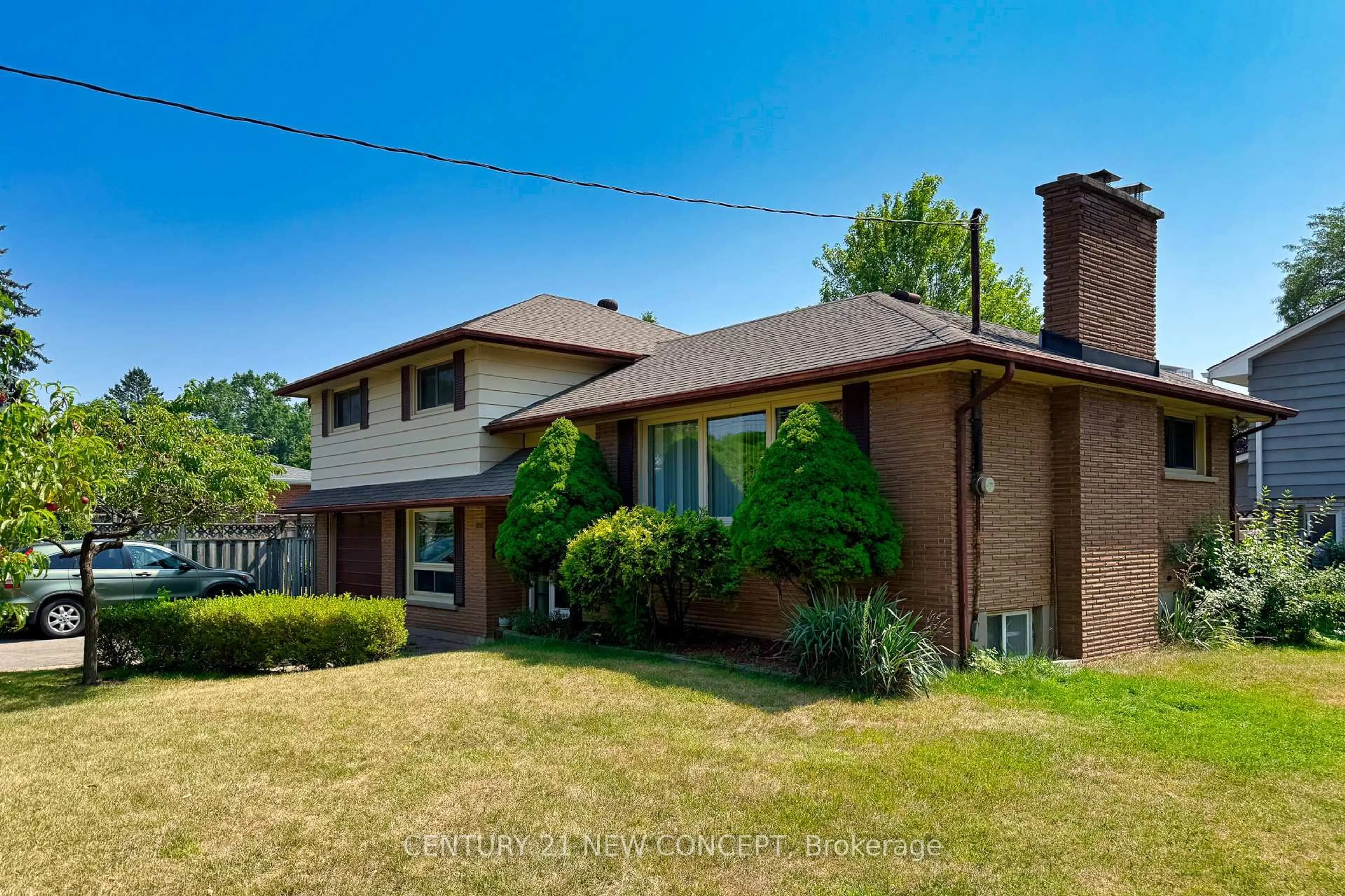 Home with brick exterior material, street for 3028 Eva Dr, Burlington Ontario L7N 2K4