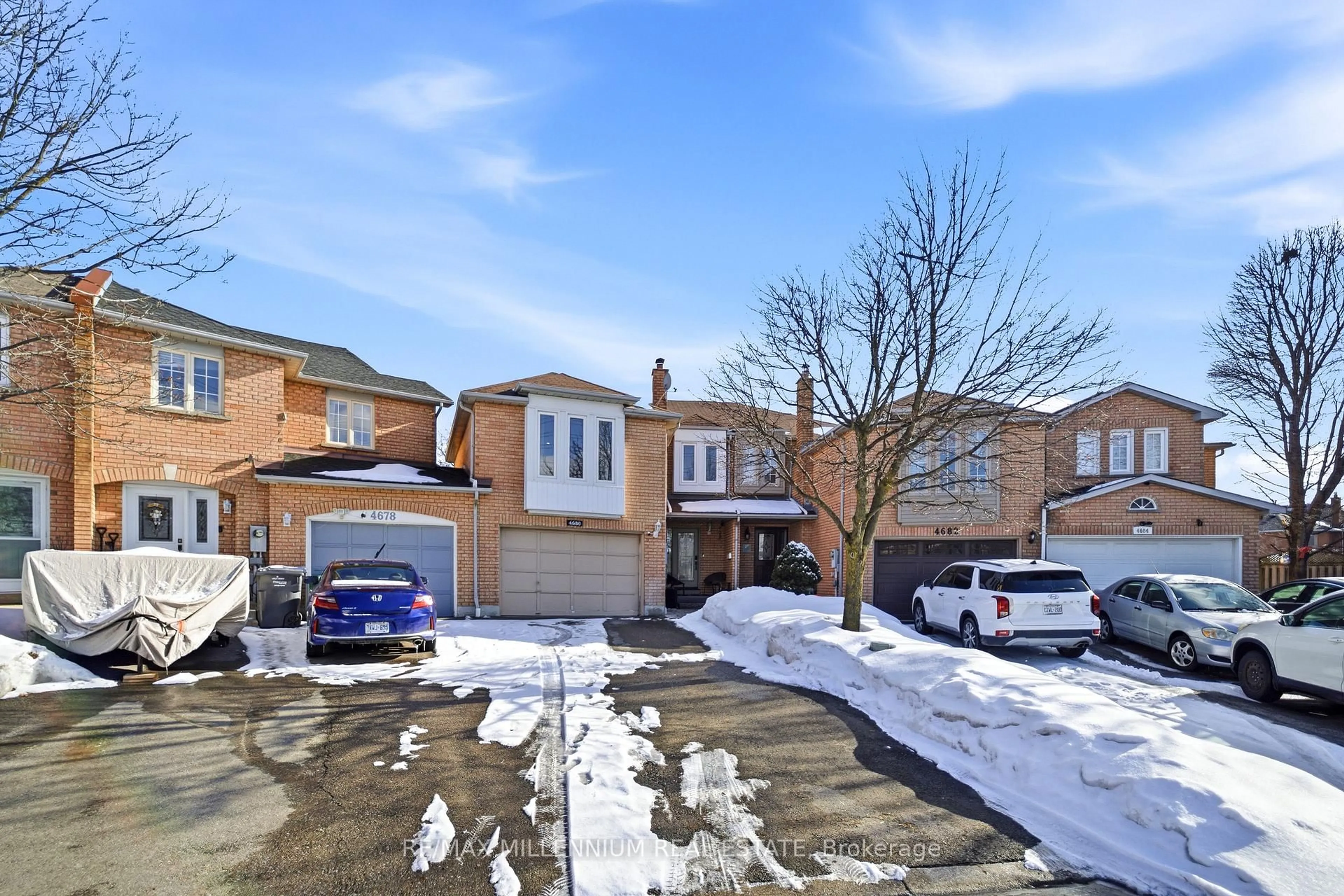 Unknown for 4680 Crosscreek Crt, Mississauga Ontario L5V 1G5