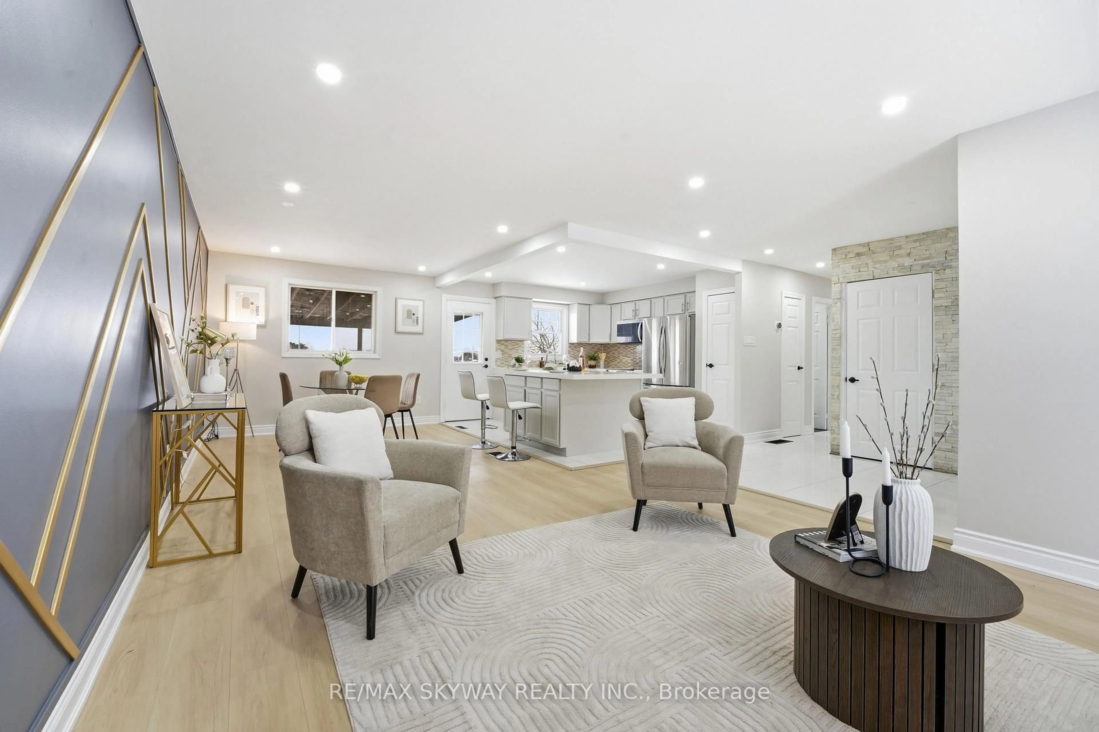 Living room with furniture, unknown for 212 Rutherford Rd, Brampton Ontario L6V 2X9