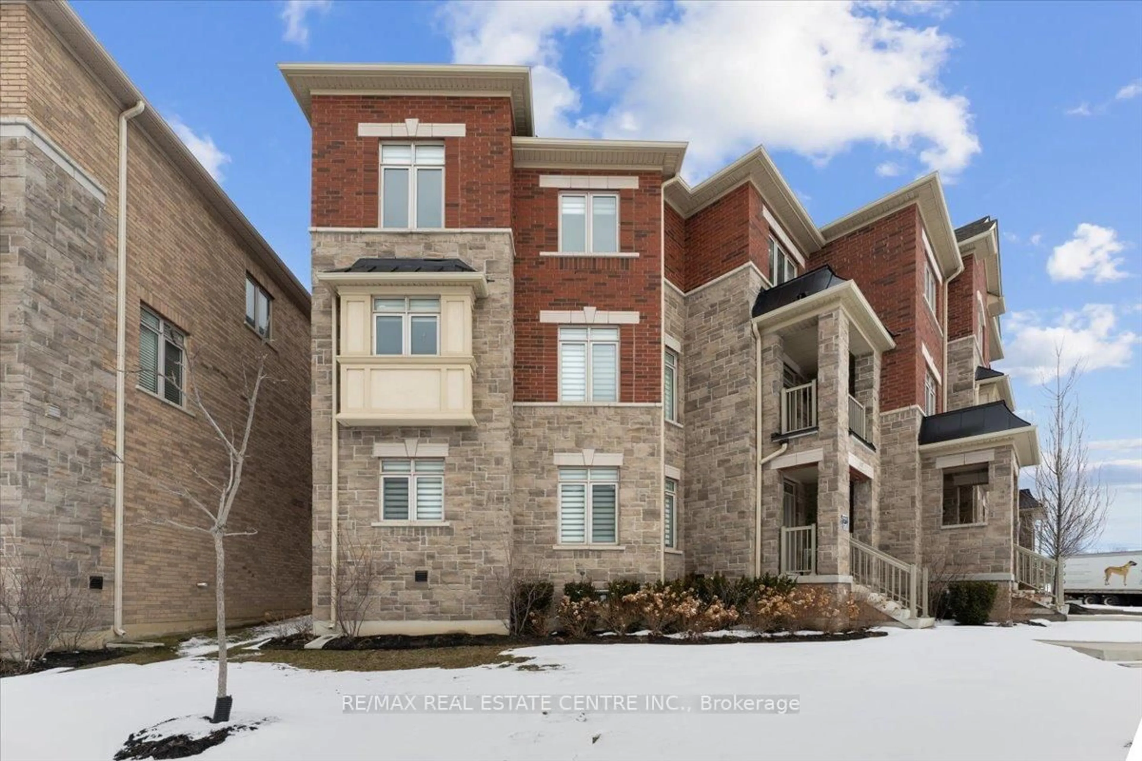 Home with brick exterior material, building for 3007 Max Khan Blvd, Oakville Ontario L6H 3P4