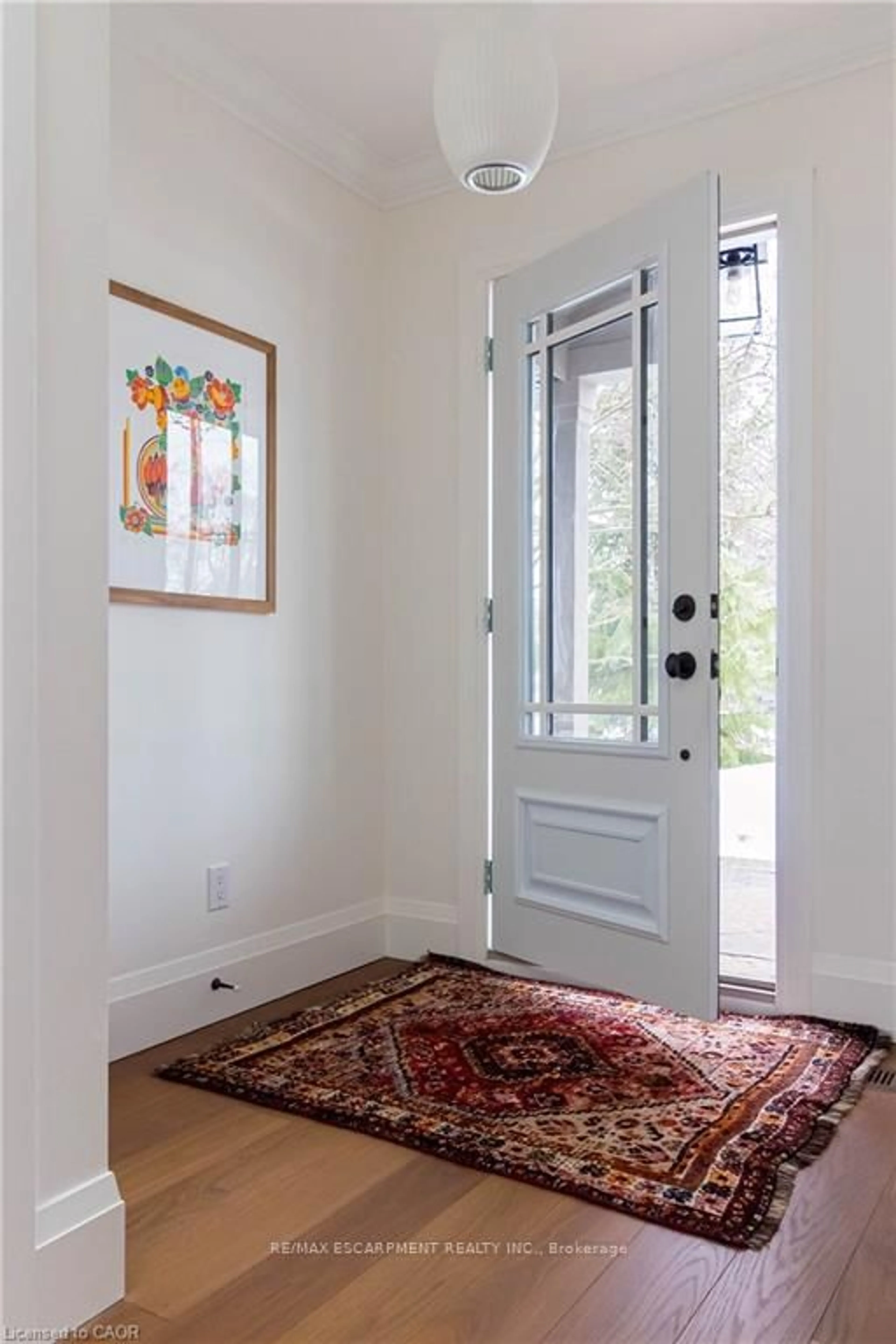 Indoor entryway for 953 Lasalle Park Rd, Burlington Ontario L7T 1M8