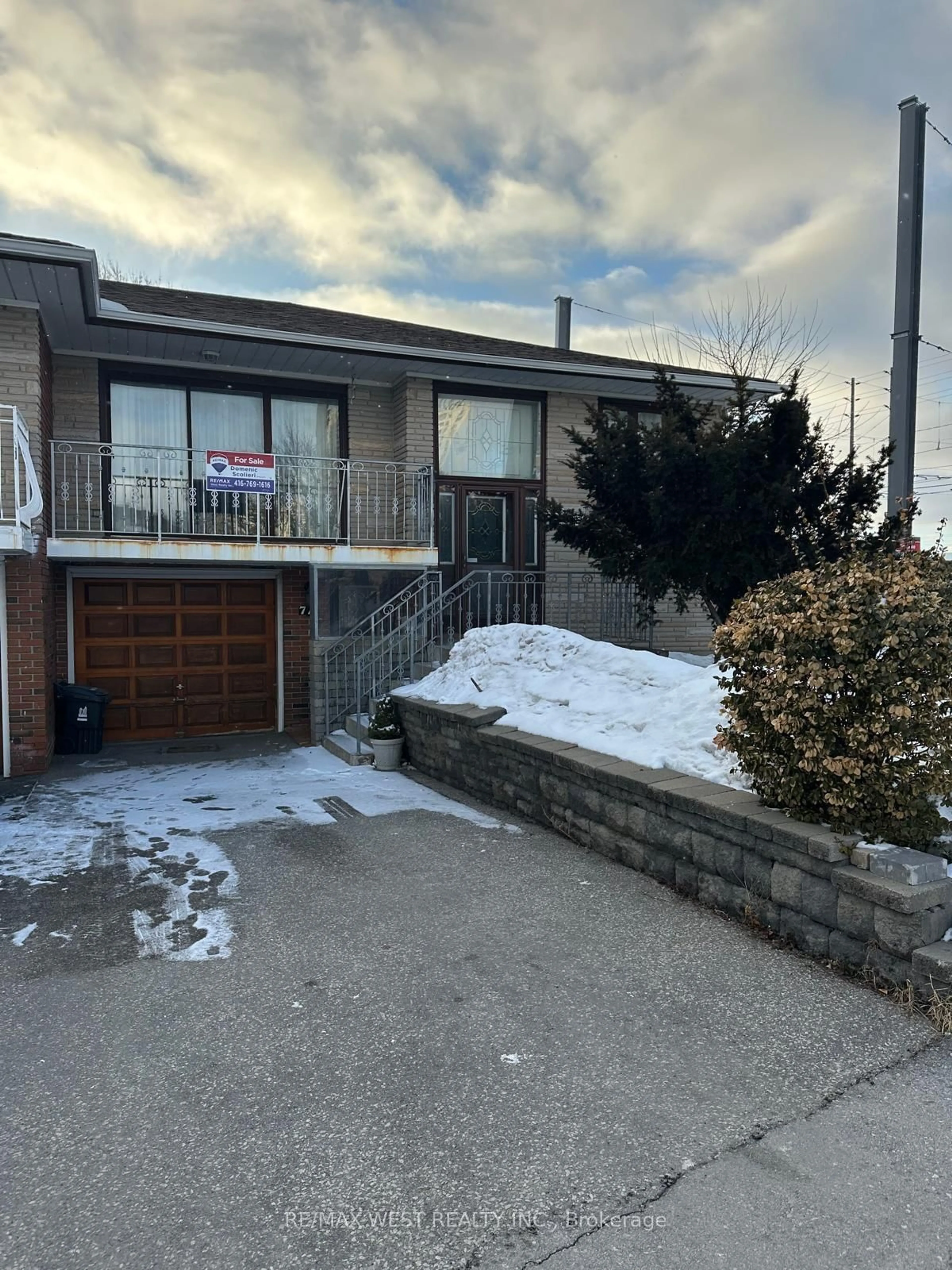 Unknown for 74 Elana Dr, Toronto Ontario M3N 2C2