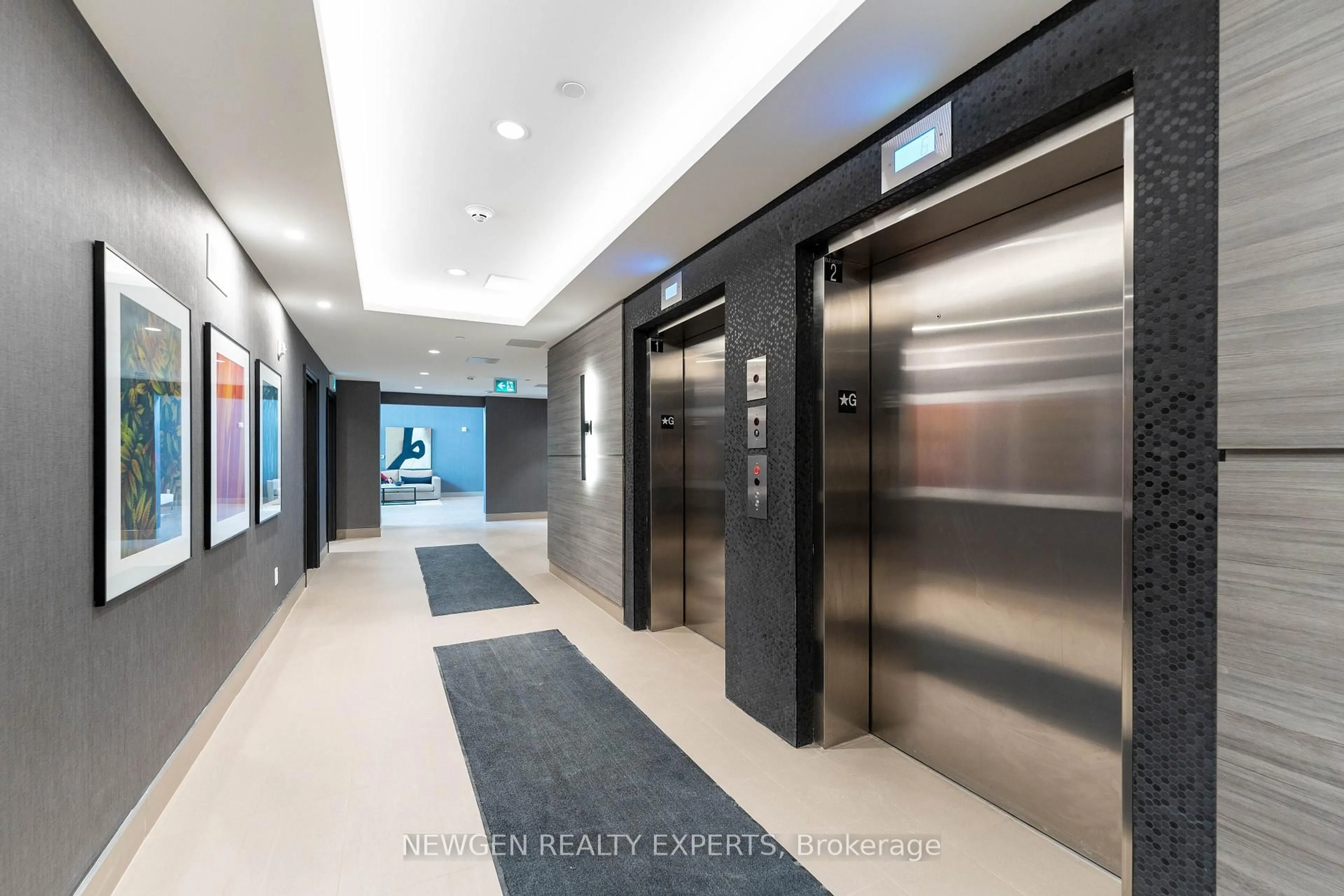 Indoor foyer for 460 Gordon Krantz Ave #110, Milton Ontario L9E 1Z2