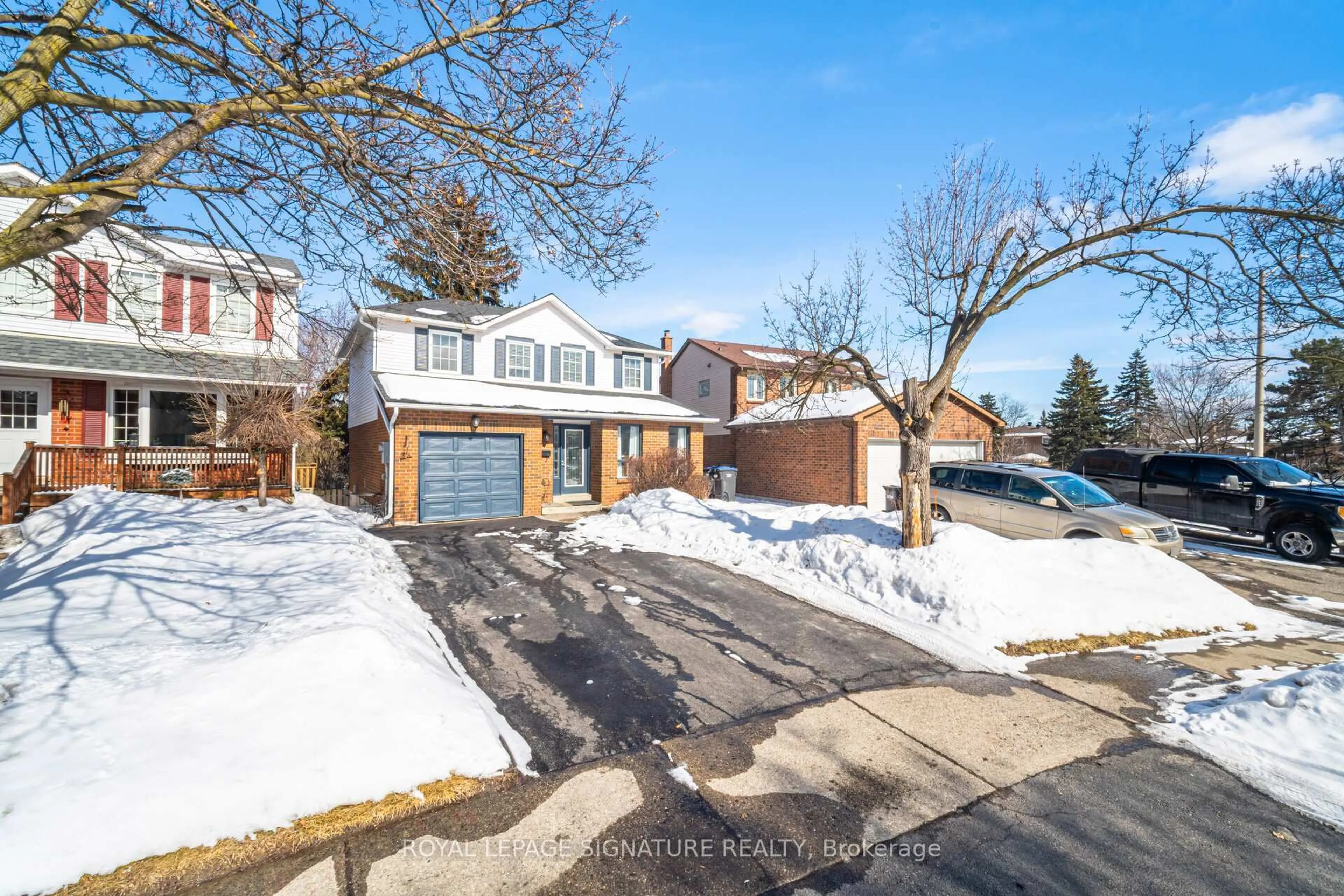 Unknown for 46 Myna Crt, Brampton Ontario L6S 4H8