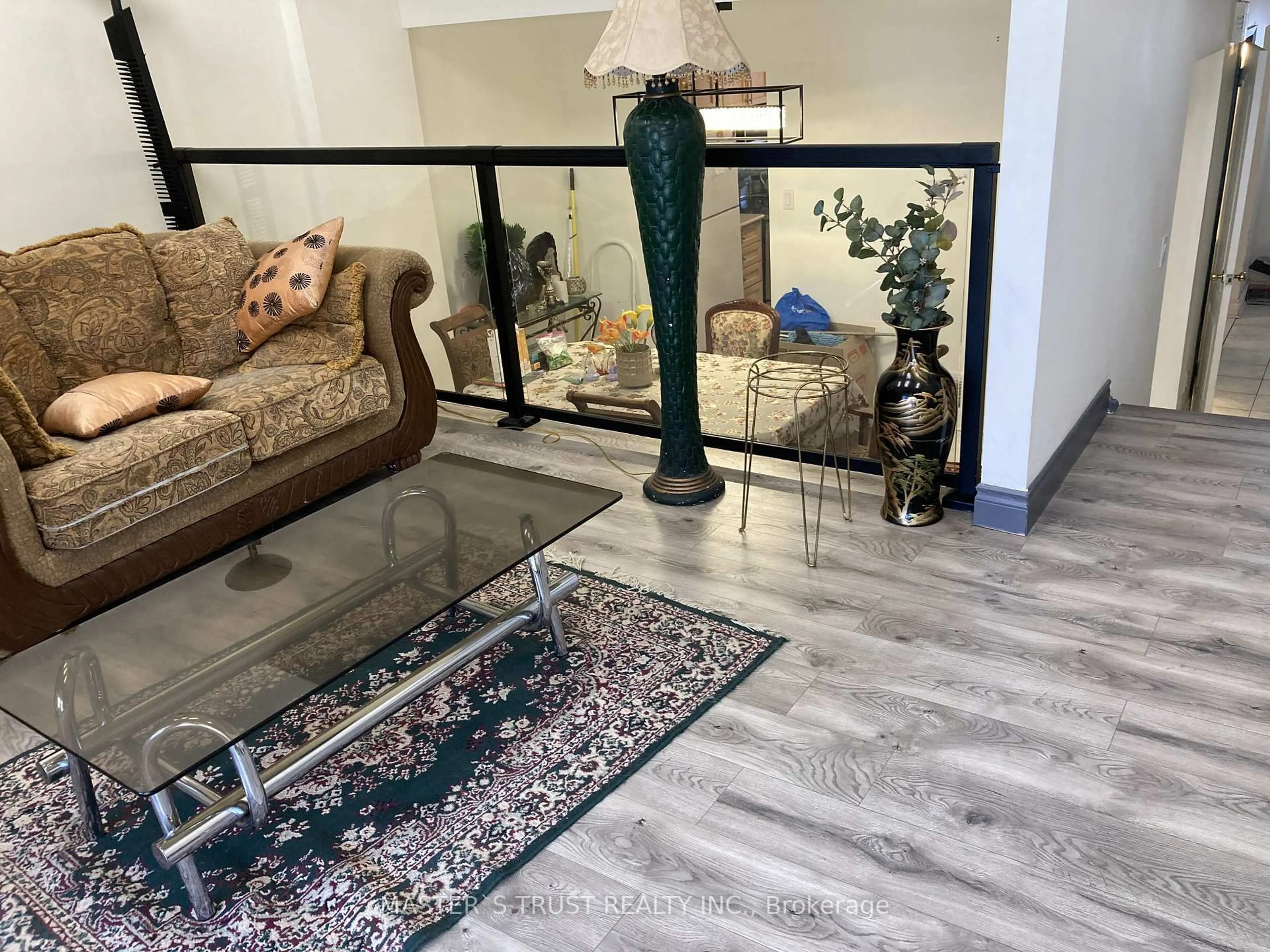 Unknown for 374 Driftwood Ave ##6, Toronto Ontario M3N 2P5