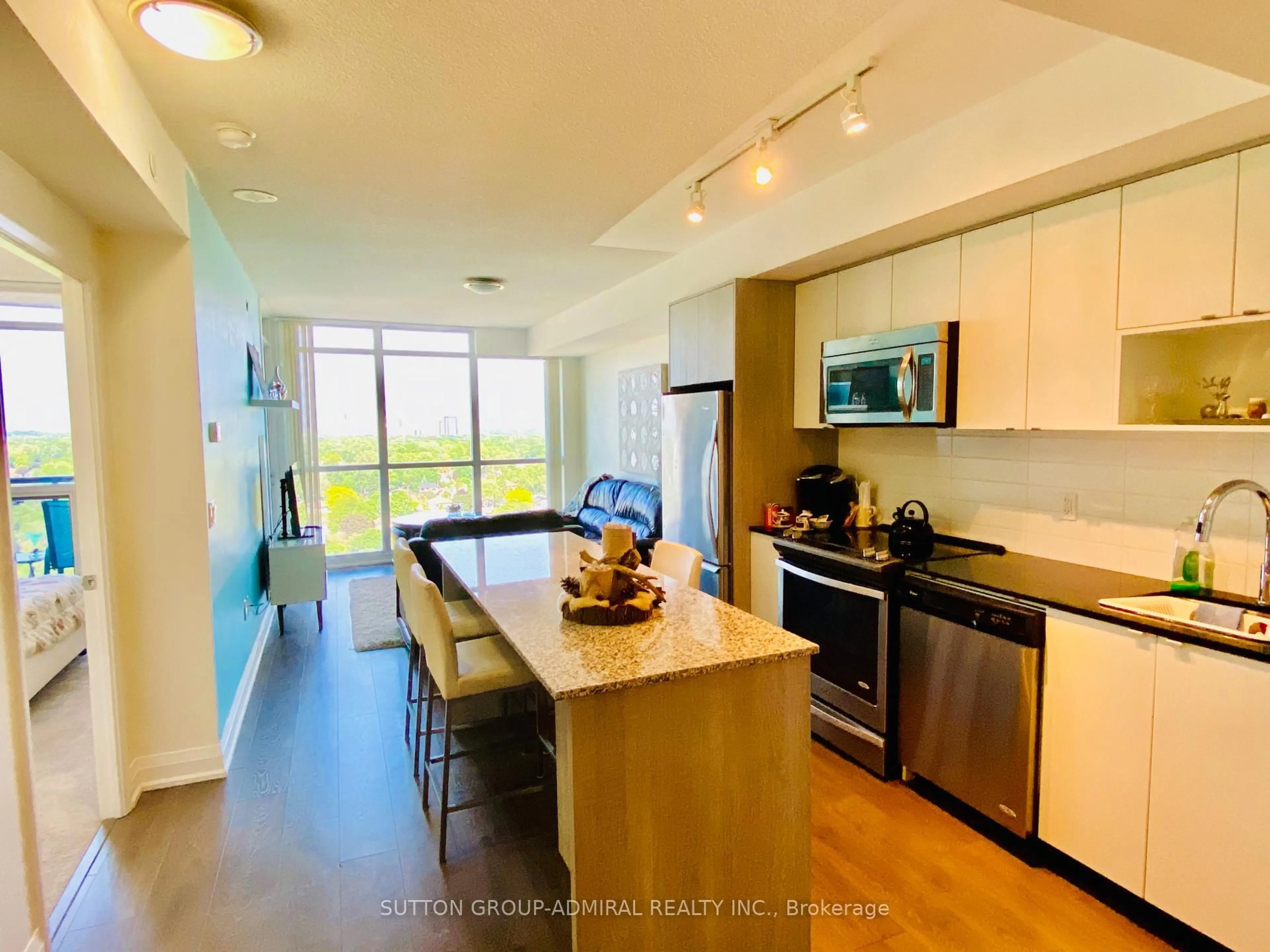 Unknown for 9 Valhalla Inn Rd #1611, Toronto Ontario M9B 0B2