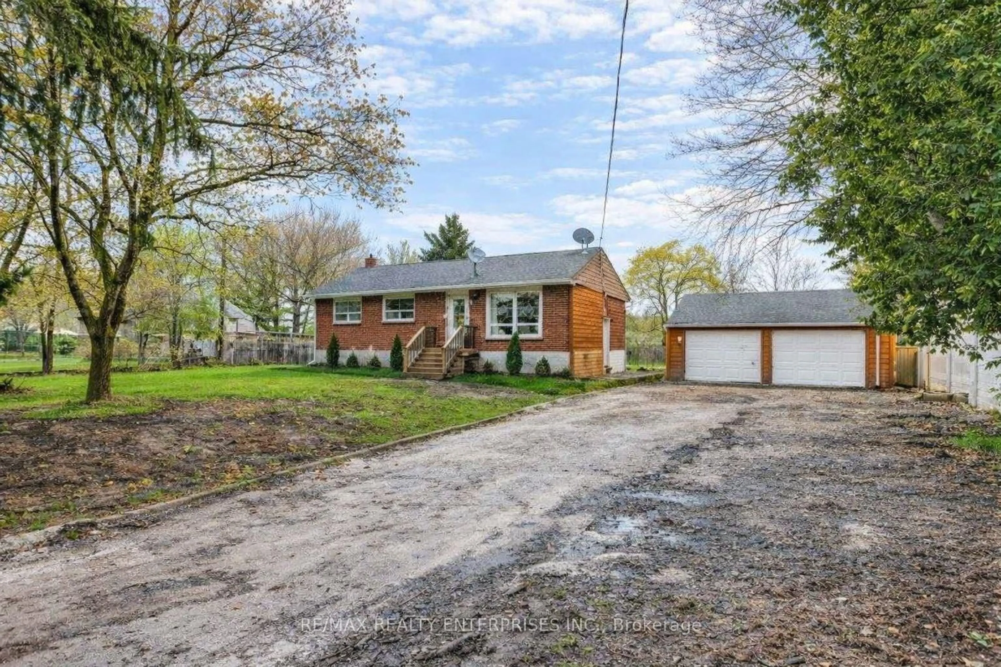 Home with brick exterior material, street for 10859 Fifth Line, Halton Hills Ontario L7G 4S6