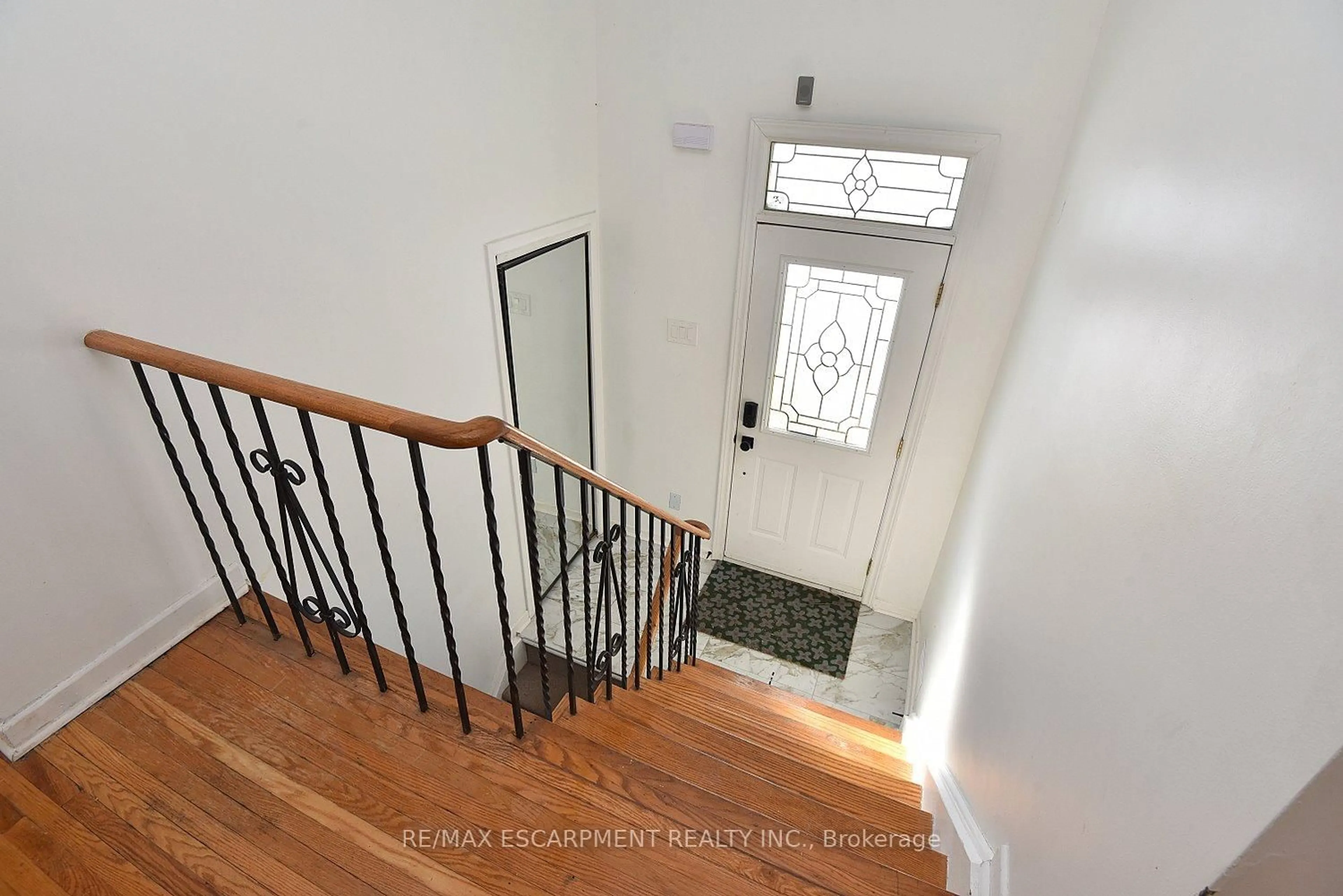 Unknown for 409 Tennyson Dr, Oakville Ontario L6L 3Z2