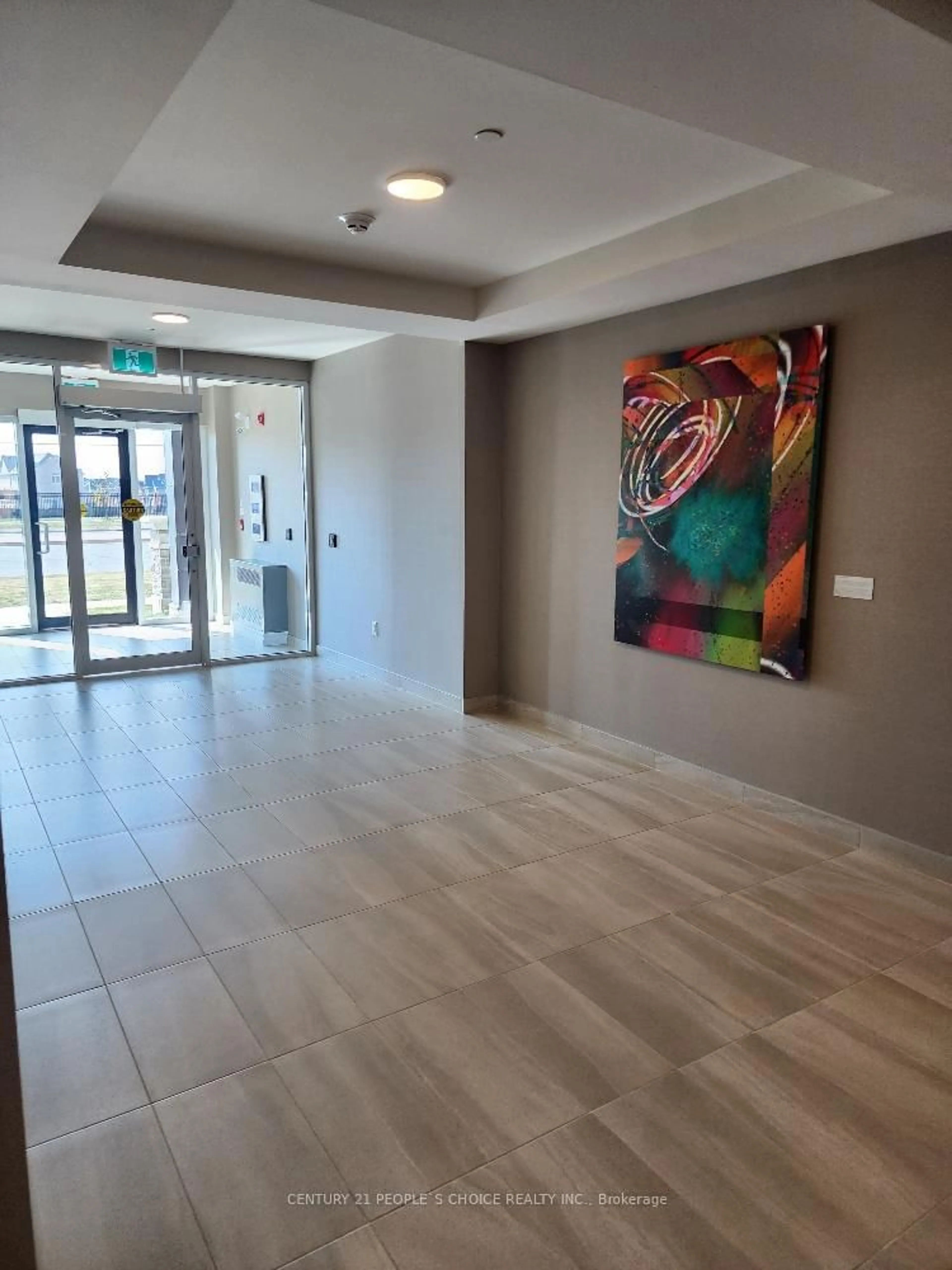 Indoor foyer for 58 Sky Harbour Dr #414, Brampton Ontario L6Y 6J1