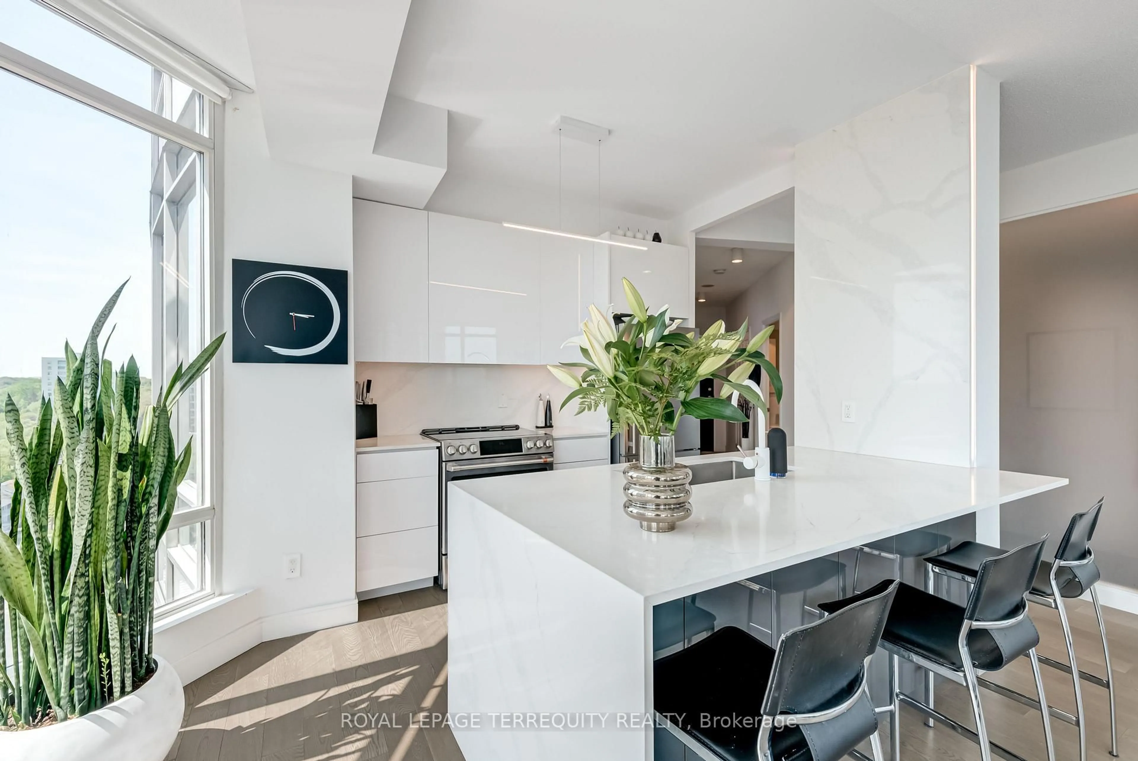 Contemporary kitchen, unknown for 15 Windermere Ave #1210, Toronto Ontario M6S 5A2
