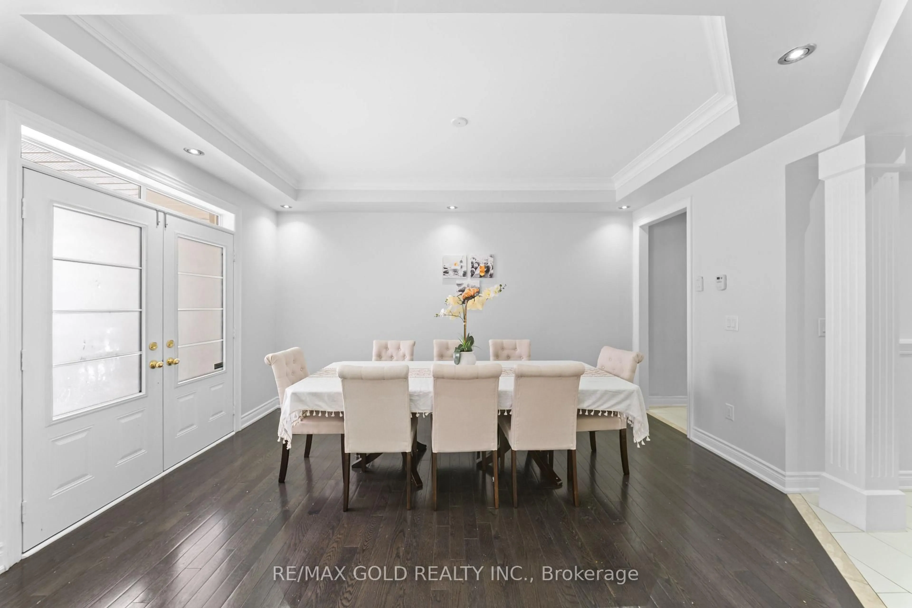 Dining room, unknown for 62 Bakersfield Rd, Brampton Ontario L6P 3Y5