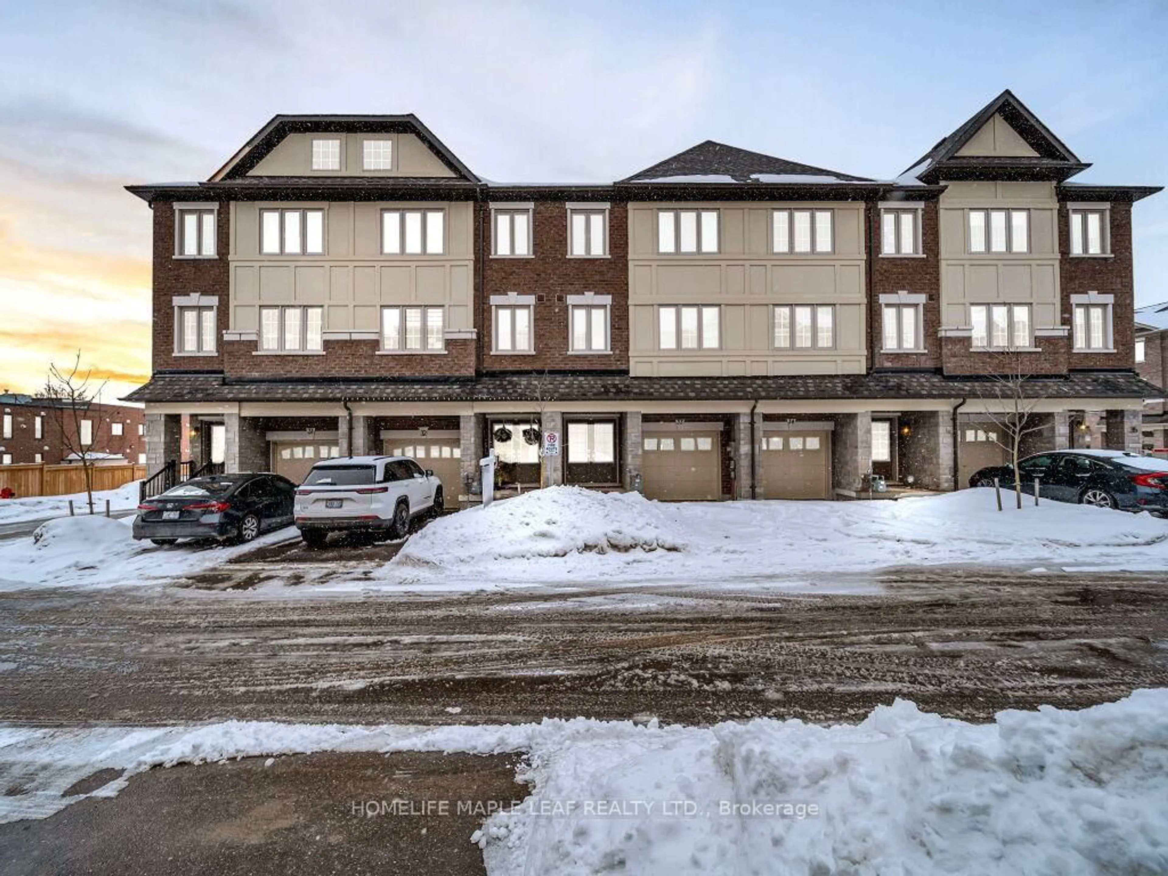 Unknown for 68 First St #33, Orangeville Ontario L9W 2E4