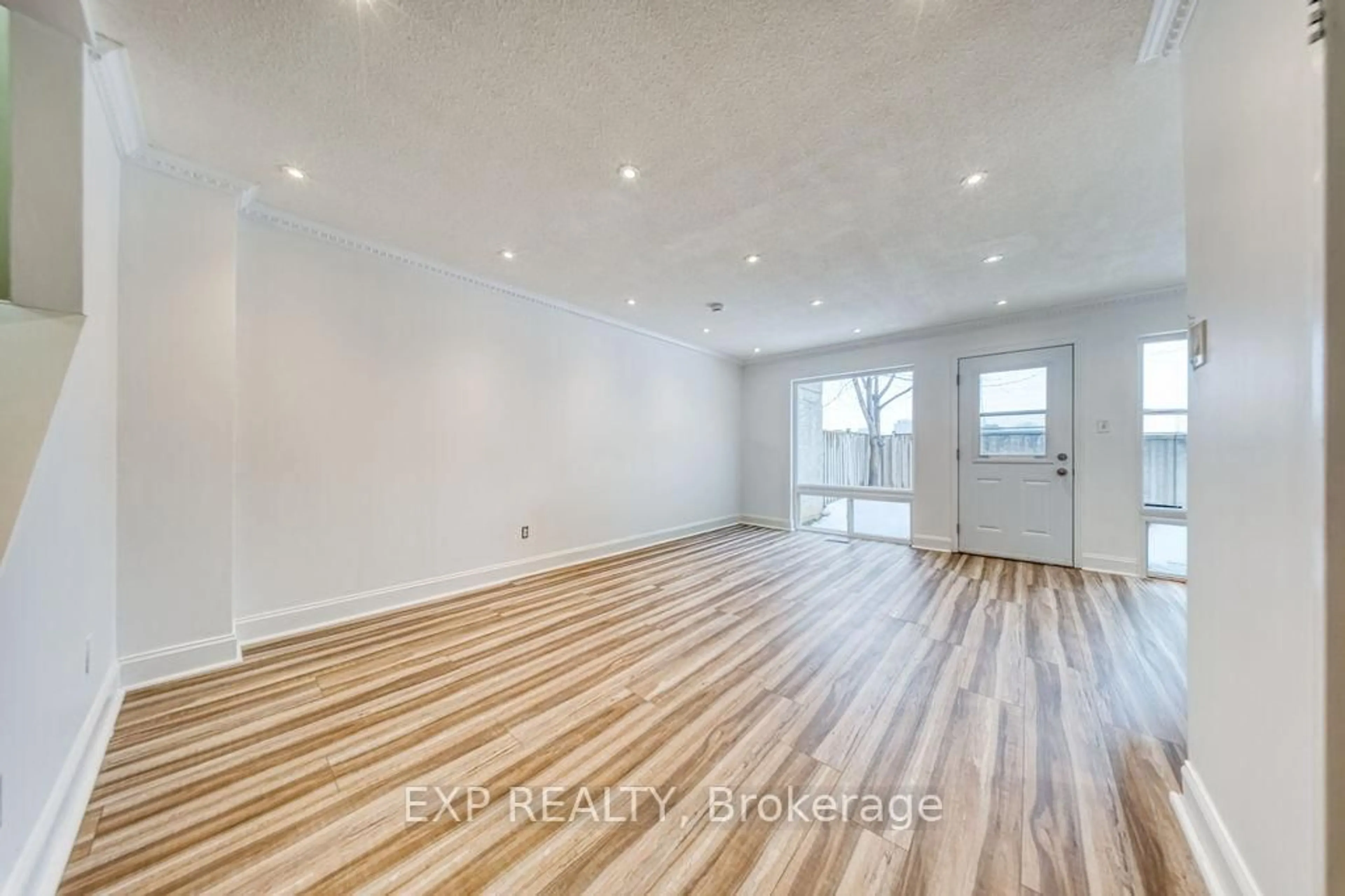 A pic of a room for 33 Four Winds Dr #16, Toronto Ontario M3J 1K7