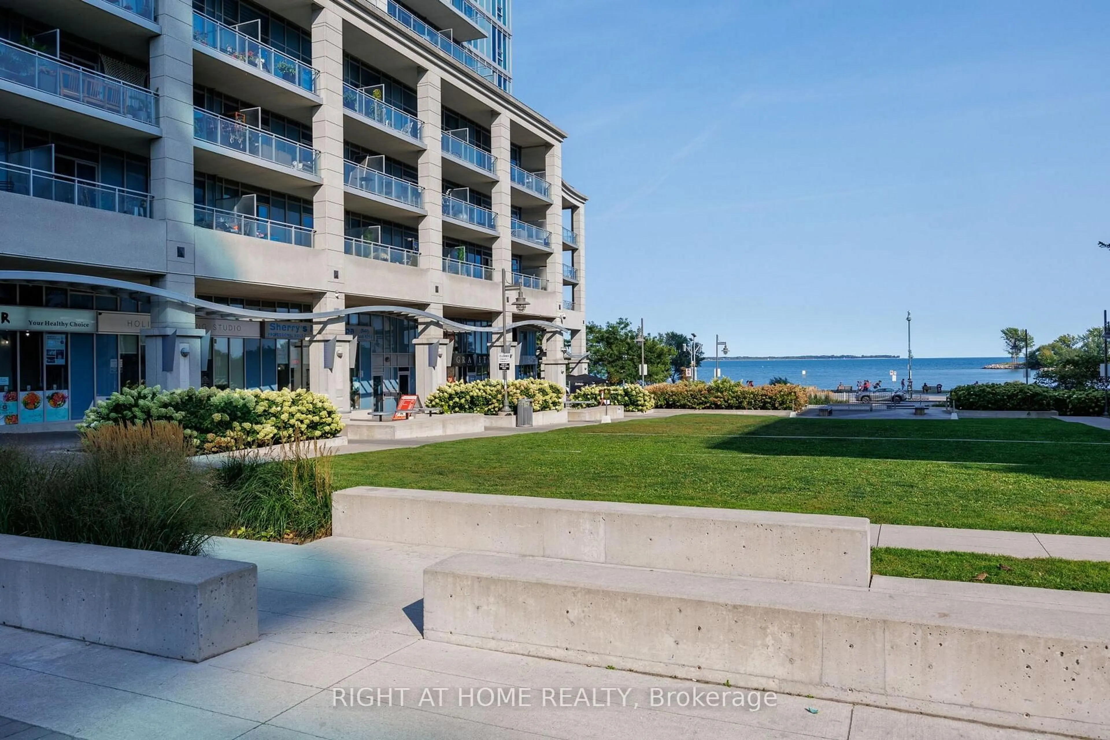 Patio, water/lake/river/ocean view for 2119 Lake Shore Blvd #217, Toronto Ontario M8V 4E8