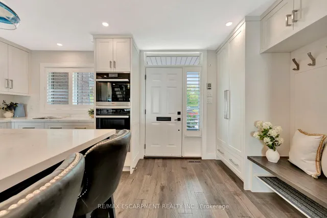 2136 Old Lakeshore Rd #3, Burlington 4