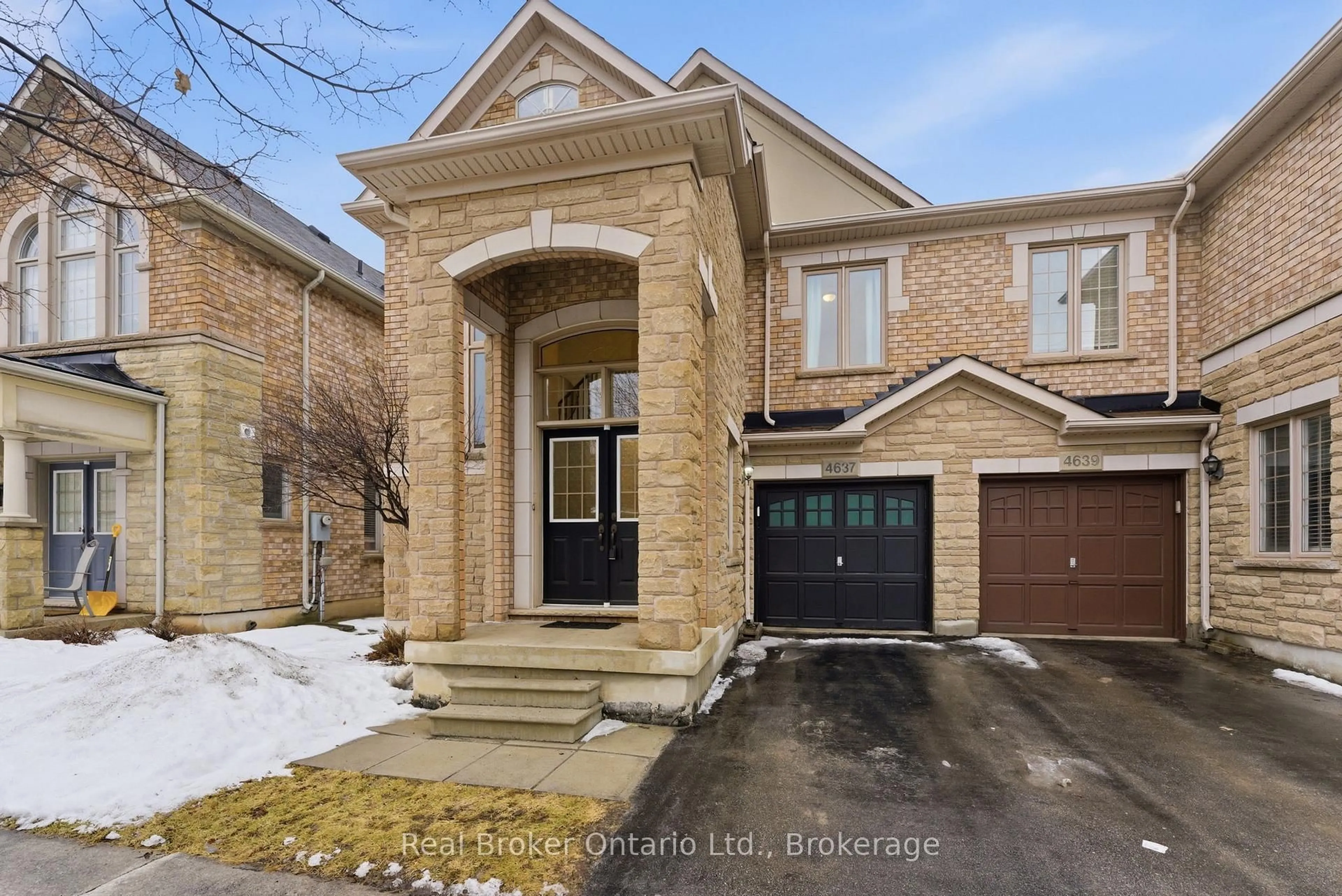 Home with brick exterior material, street for 4637 Ashlar Cres, Burlington Ontario L7M 0J2
