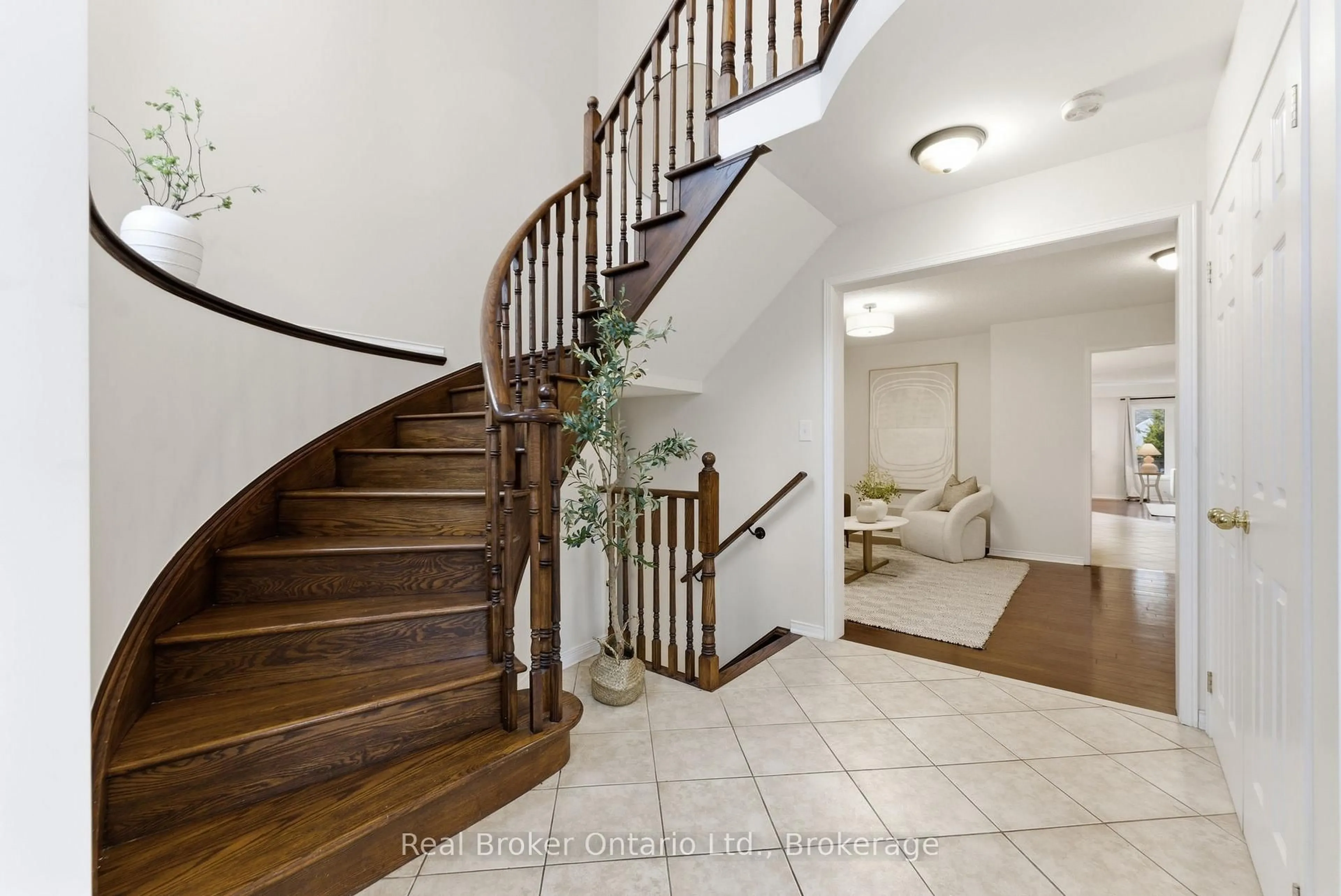 Unknown for 4637 Ashlar Cres, Burlington Ontario L7M 0J2