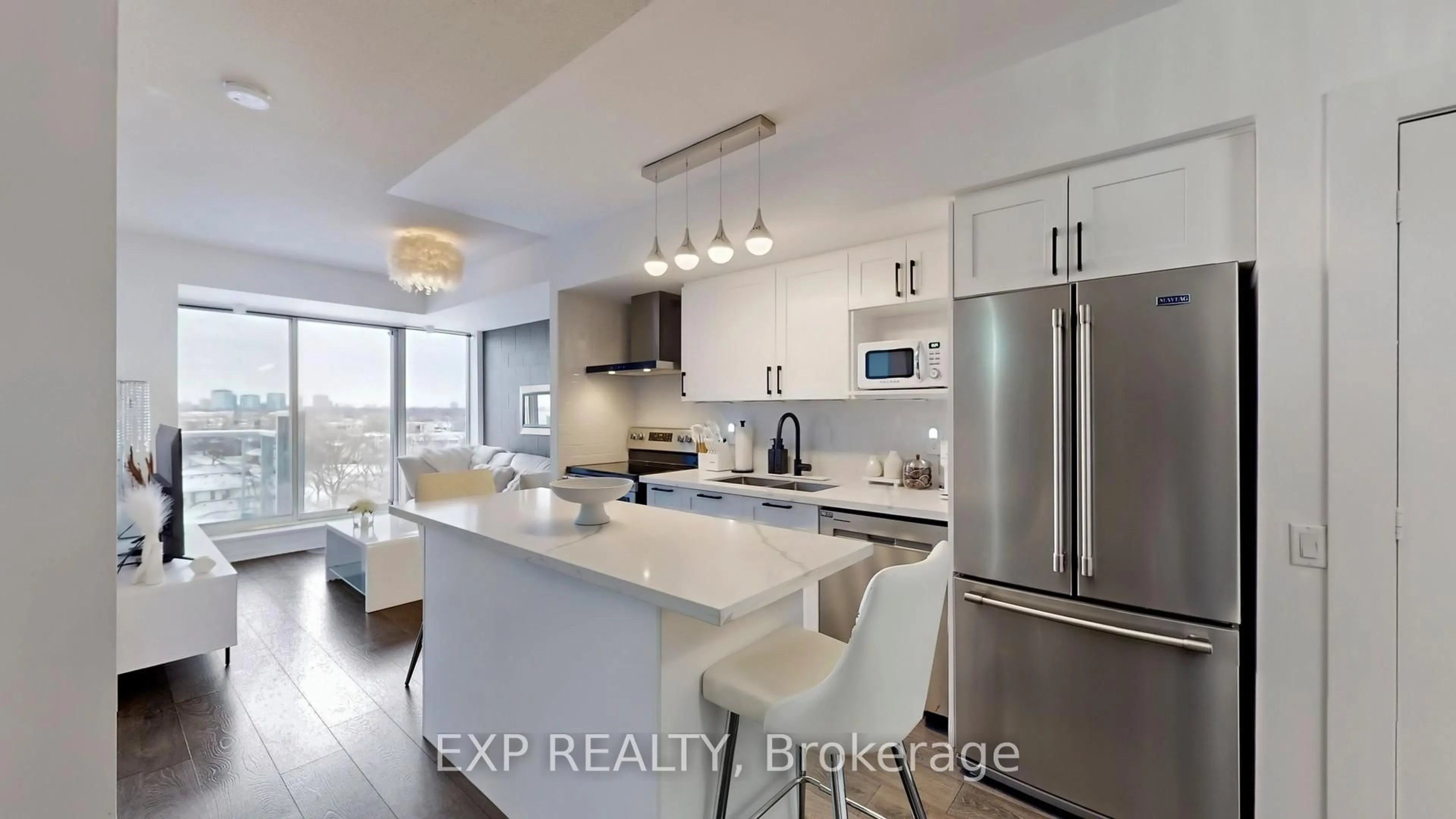 Open concept kitchen, ceramic/tile floor for 1050 The Queensway #811, Toronto Ontario M8Z 0A8
