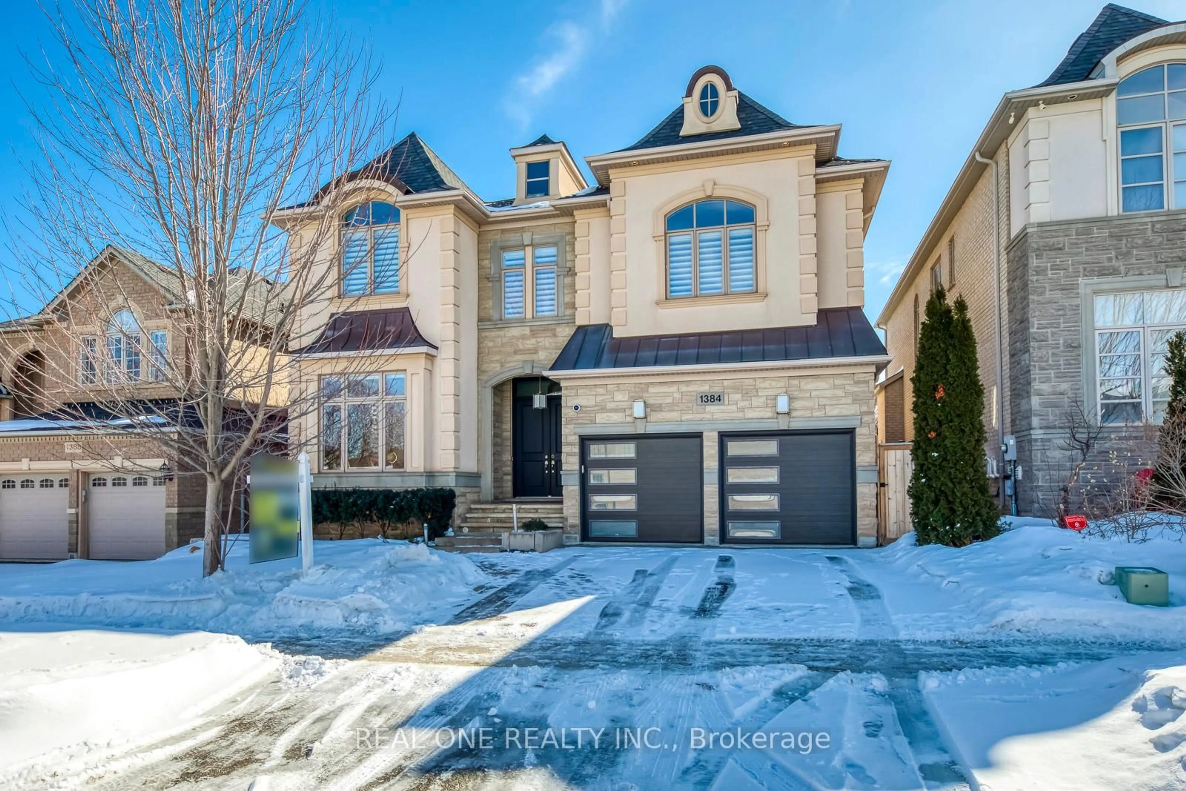 Home with brick exterior material, street for 1384 Pinery Cres, Oakville Ontario L6H 7J7