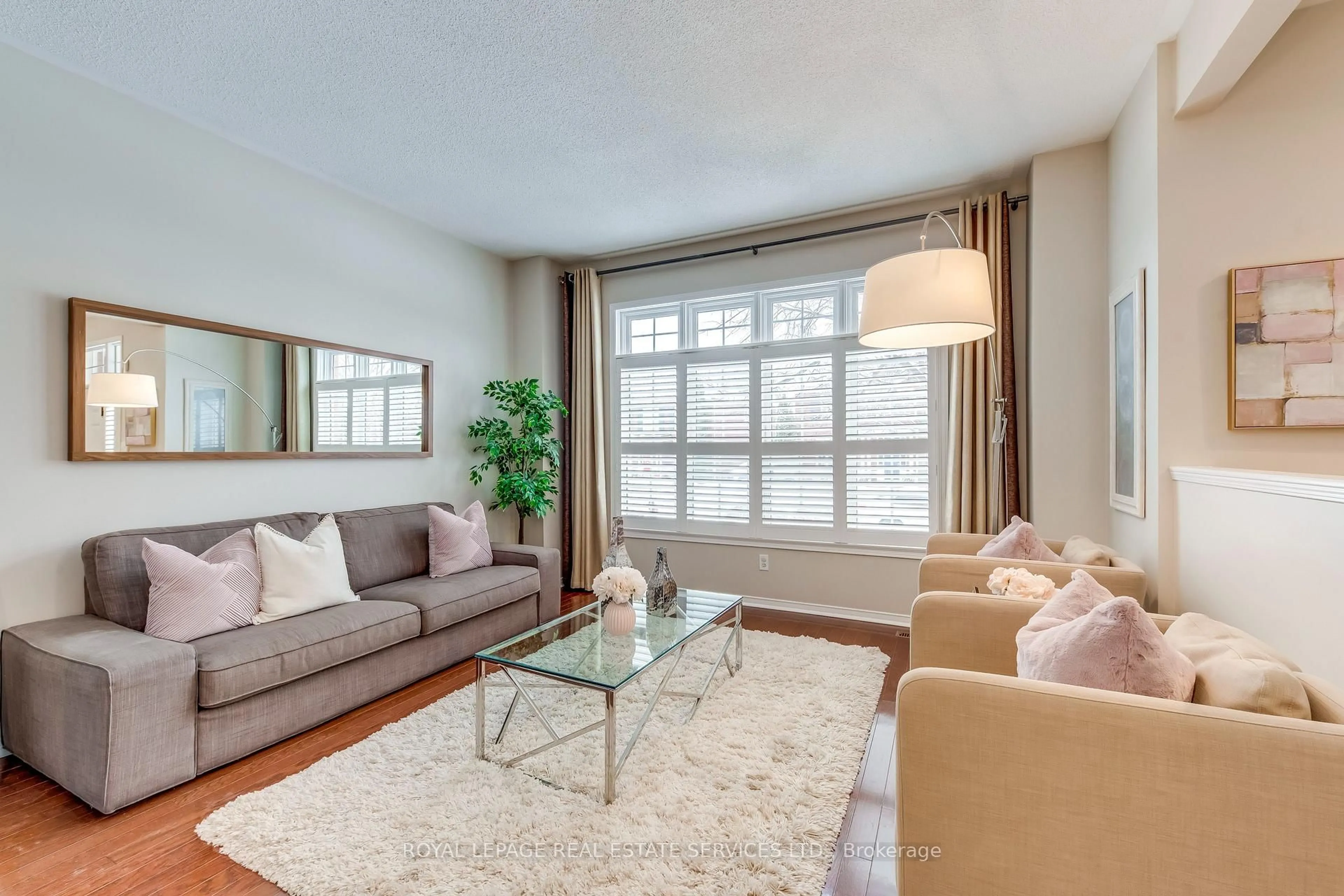 Living room with furniture, unknown for 223 Lexington Rd, Oakville Ontario L6H 6L5