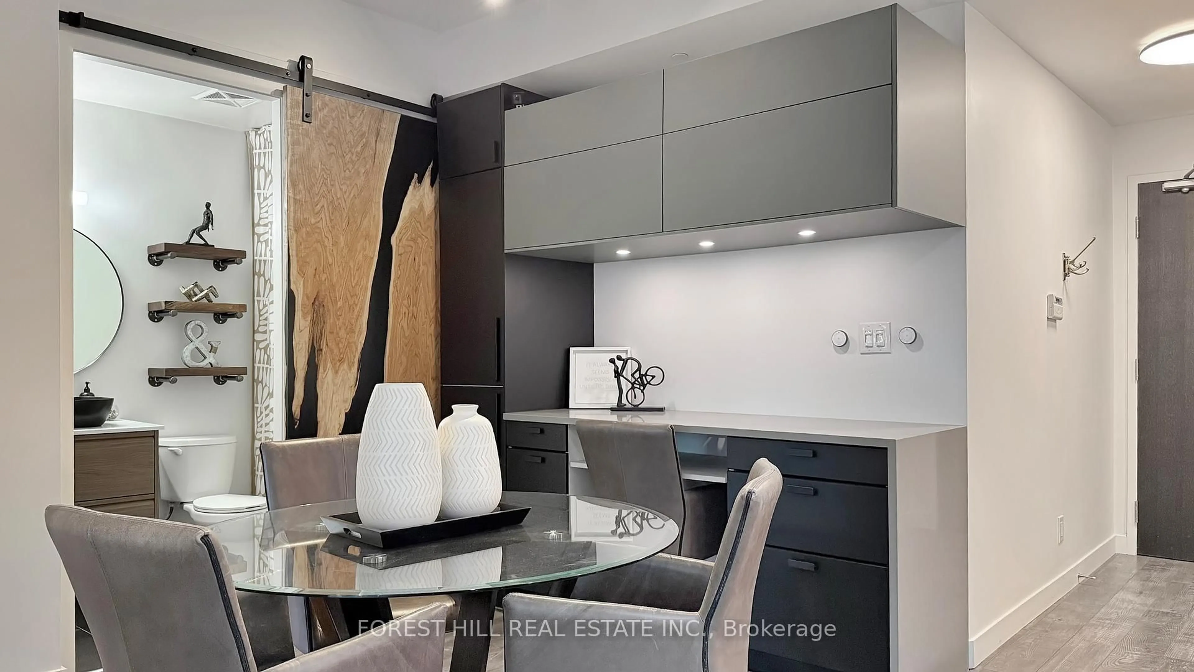 Contemporary kitchen, unknown for 165 Legion Rd #434, Toronto Ontario M8Y 0A1