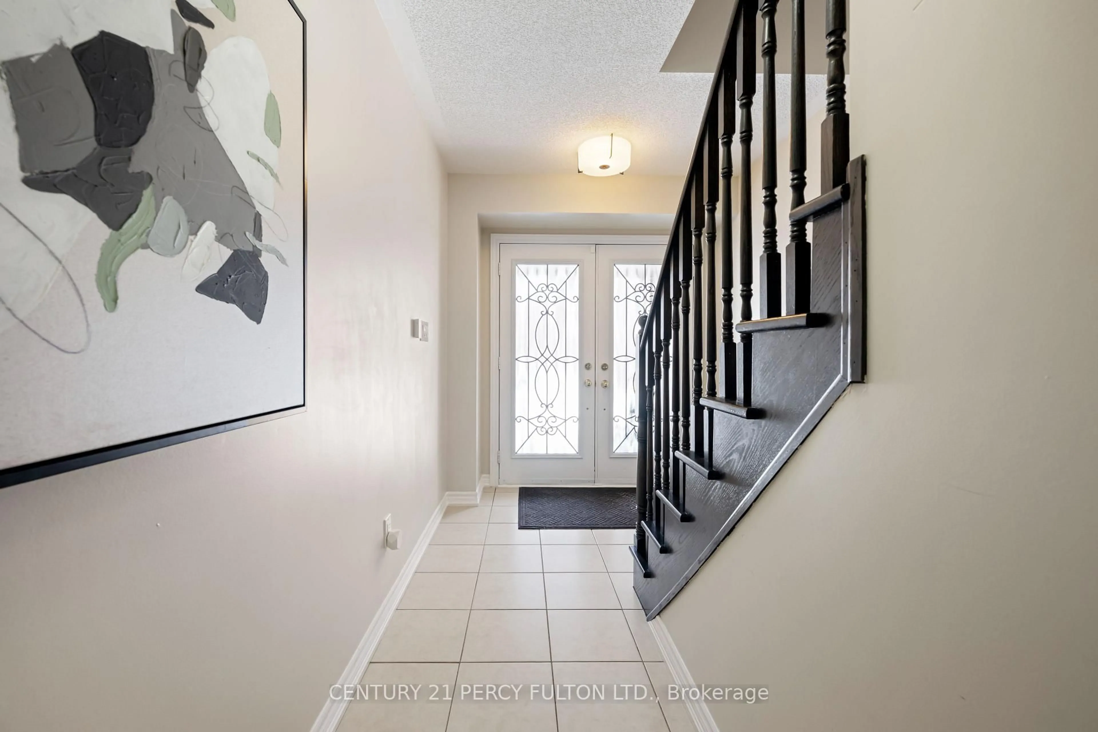 Indoor entryway for 30 Kayak Hts, Brampton Ontario L6Z 0H8