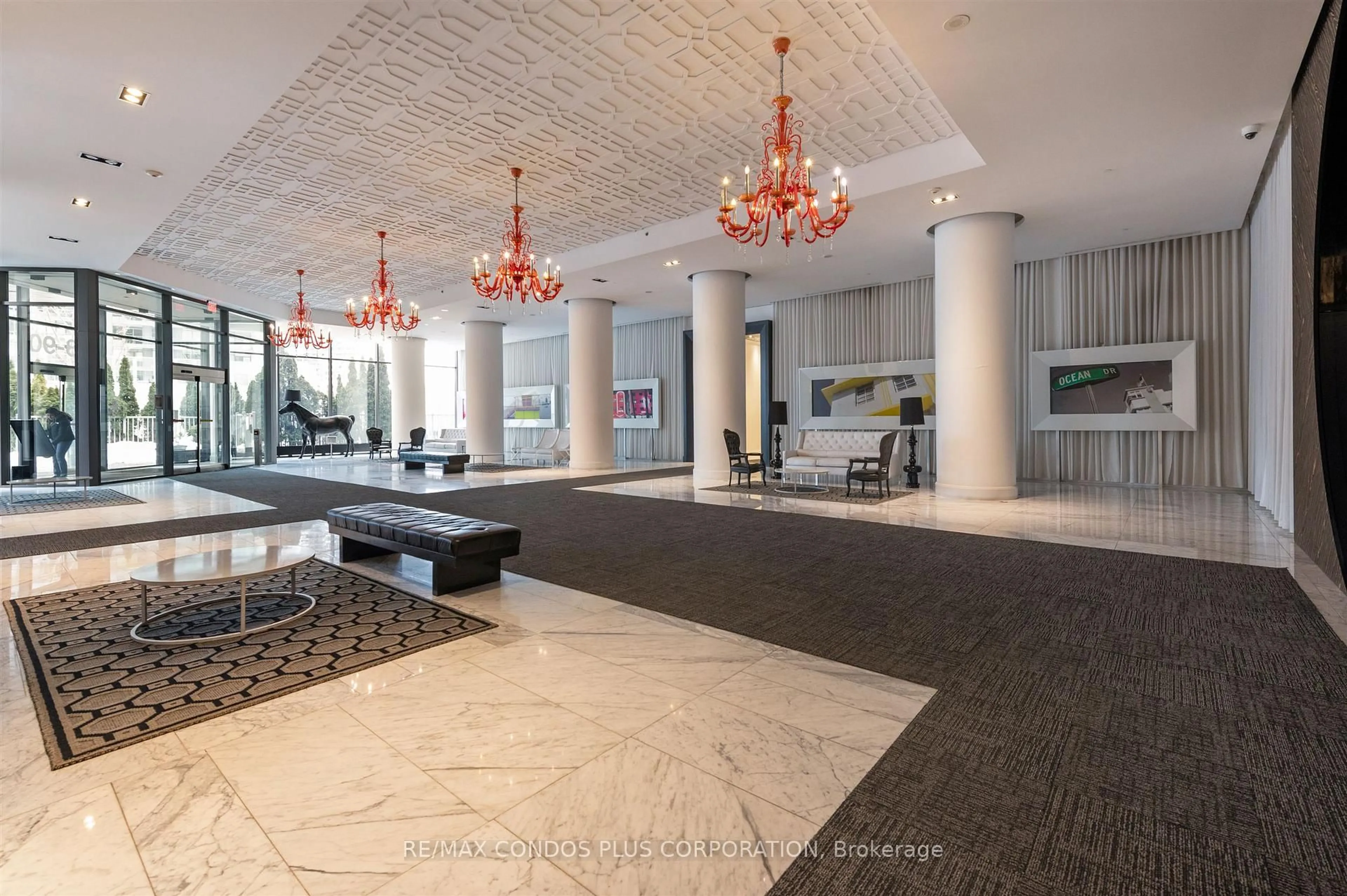 Lobby for 88 Park Lawn Rd #2502, Toronto Ontario M8Y 0B5