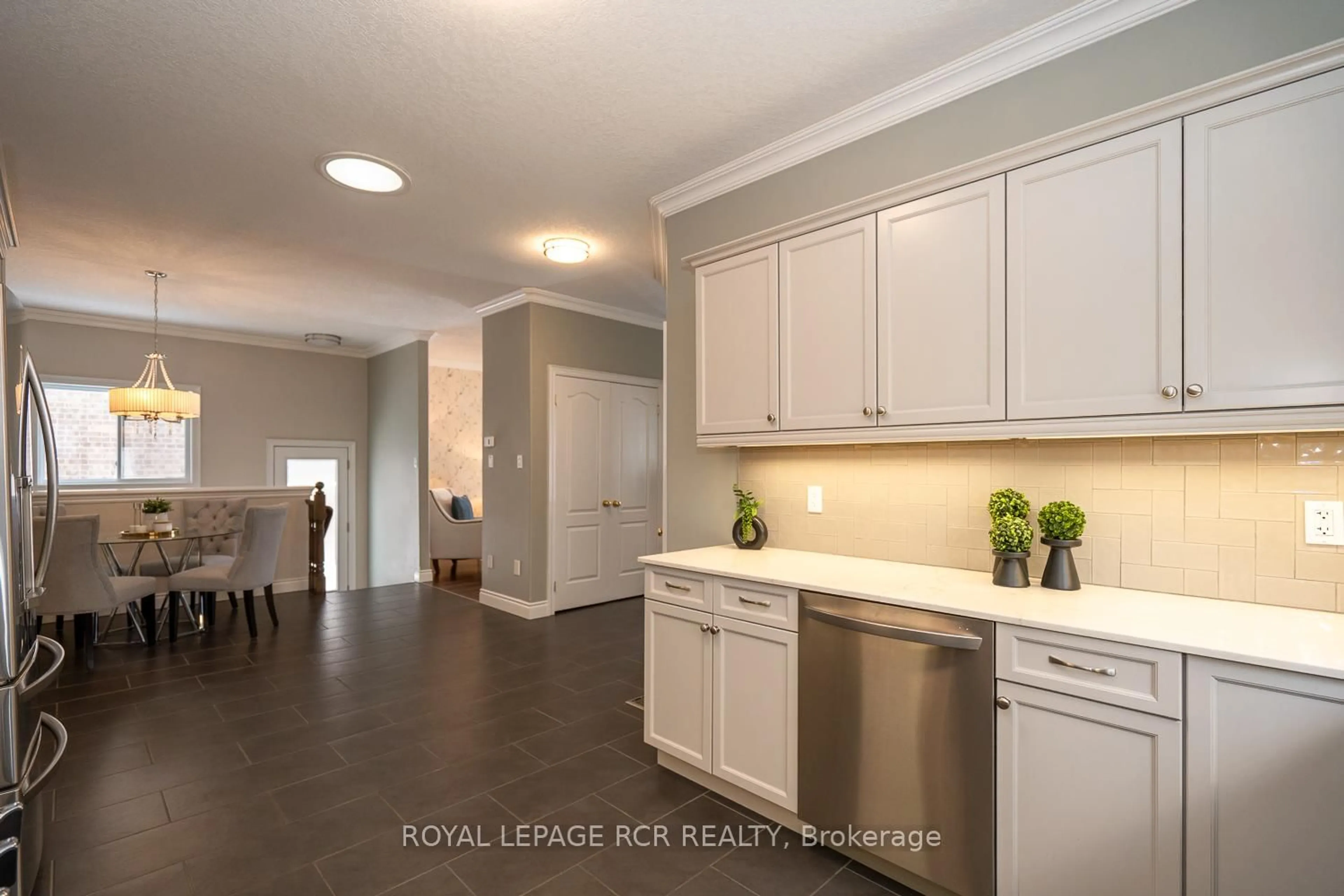 Open concept kitchen, unknown for 39 Dinnick Cres, Orangeville Ontario L9W 0B7