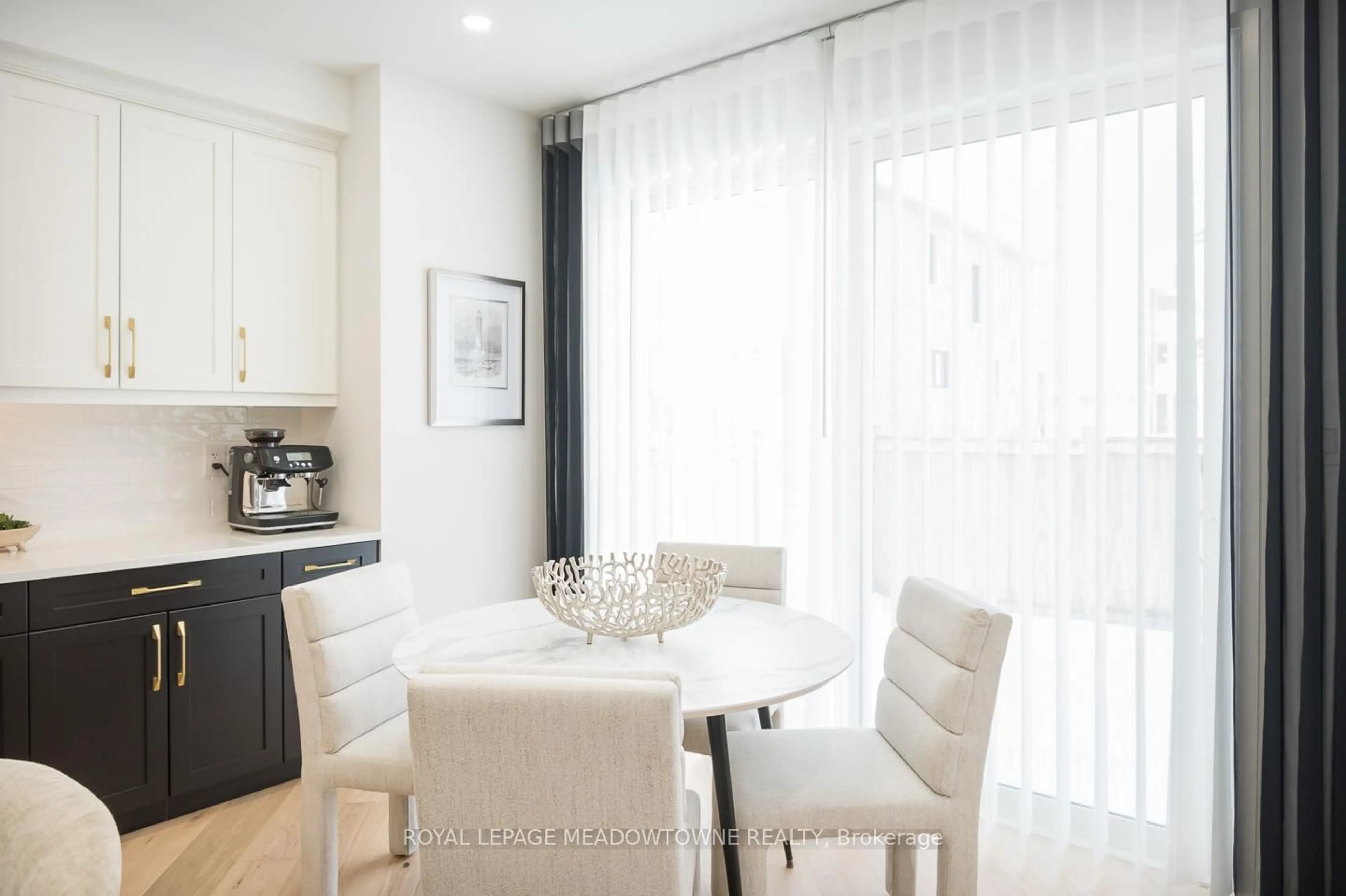 Dining room, unknown for 1281 Muskoka Hts, Milton Ontario L9E 1Z1