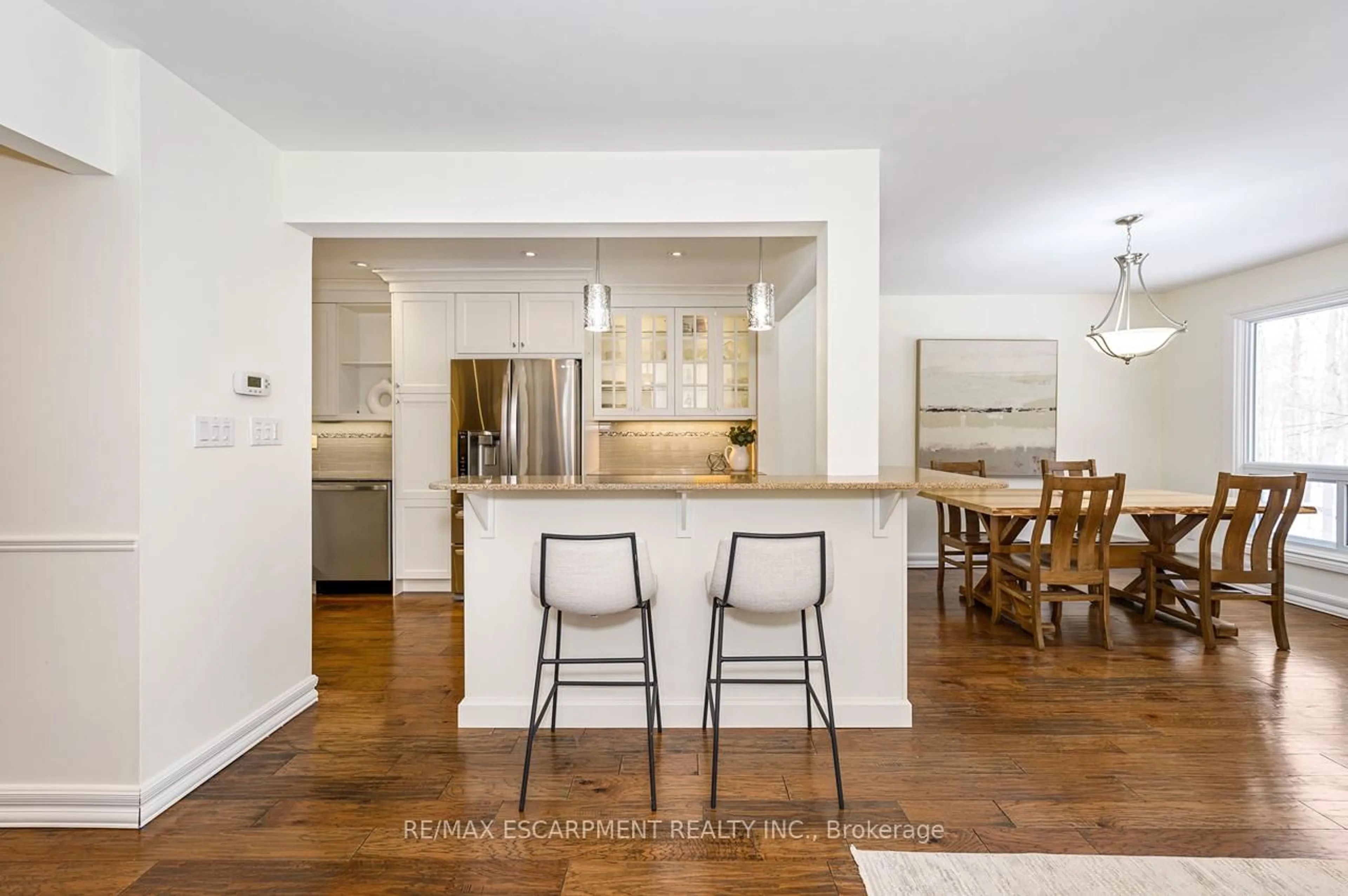 Open concept kitchen, unknown for 2301 Cavendish Dr #42, Burlington Ontario L7P 3M3