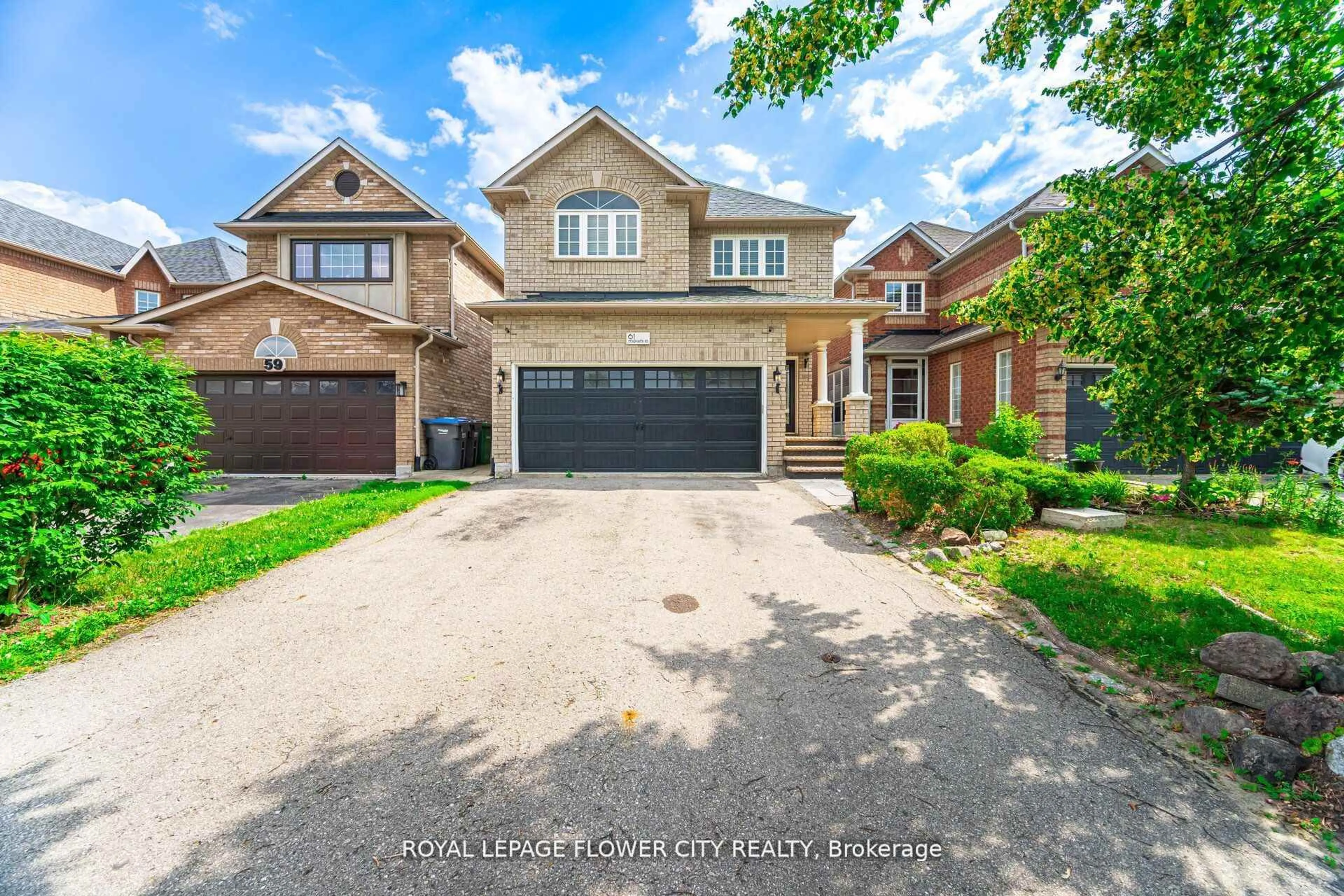 Home with brick exterior material, street for 61 Headwater Rd, Caledon Ontario L7E 2W4