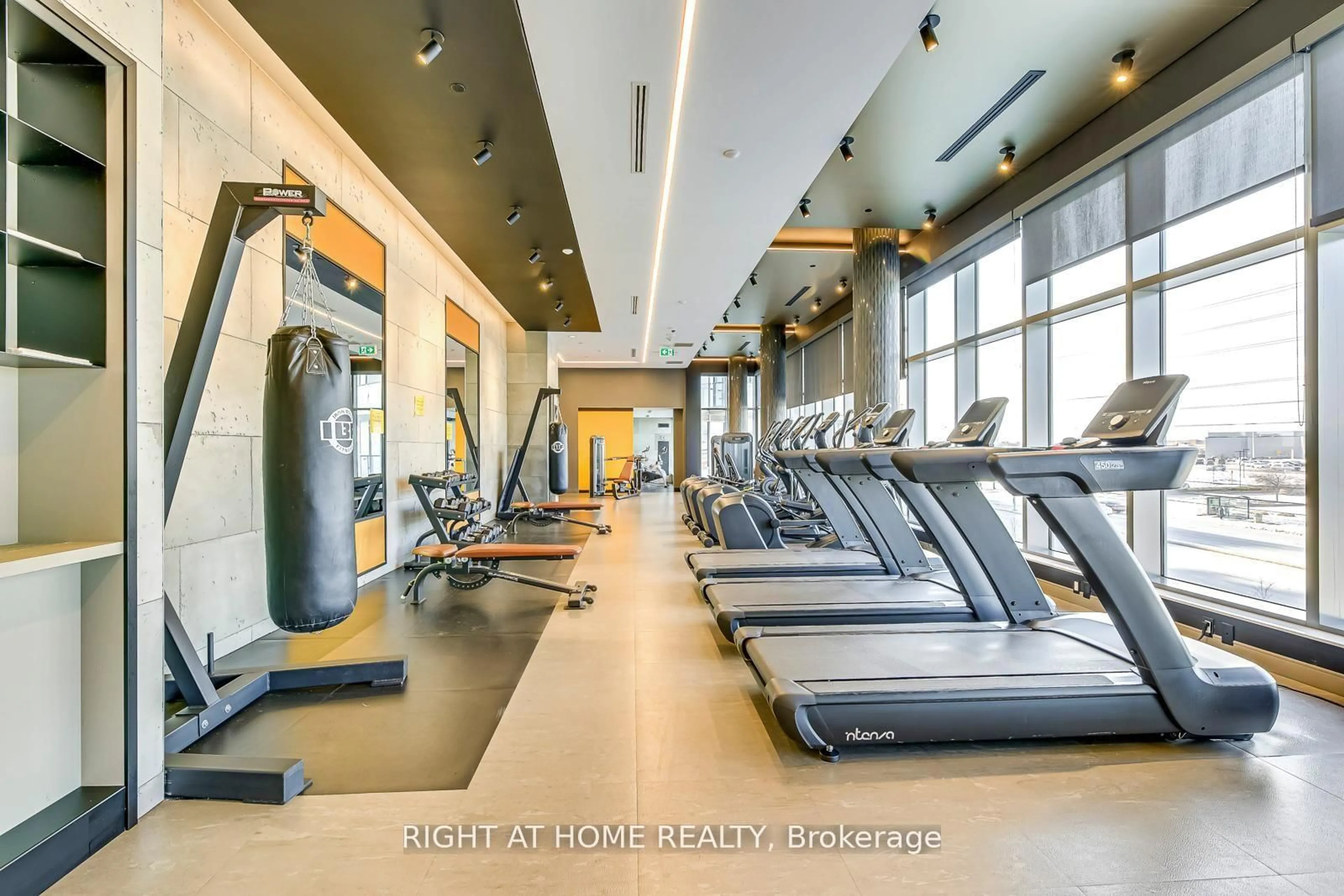 Gym or fitness room for 4655 Metcalfe Ave #1404, Mississauga Ontario L5M 0Z7