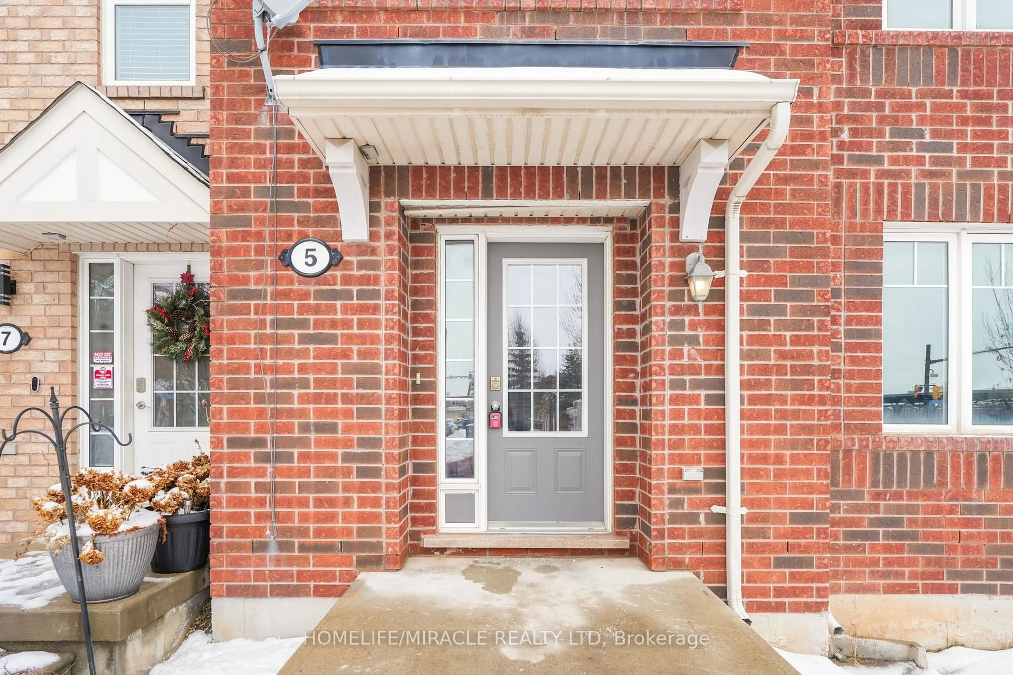 Home with brick exterior material, street for 5 Bleasdale Ave, Brampton Ontario L7A 0R4